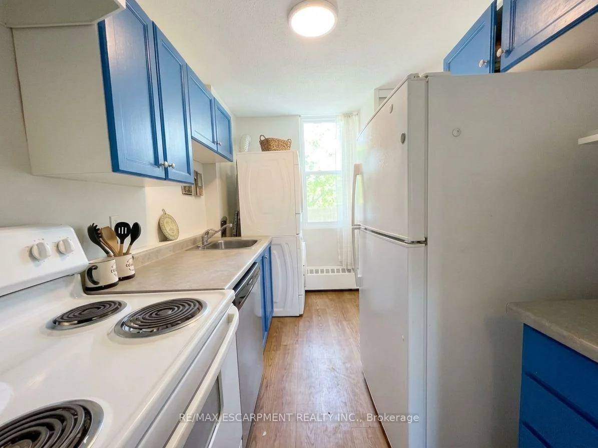 Photo 14 of Unit 346, 350 Quigley Road, Hamilton, Vincent — HOMEH