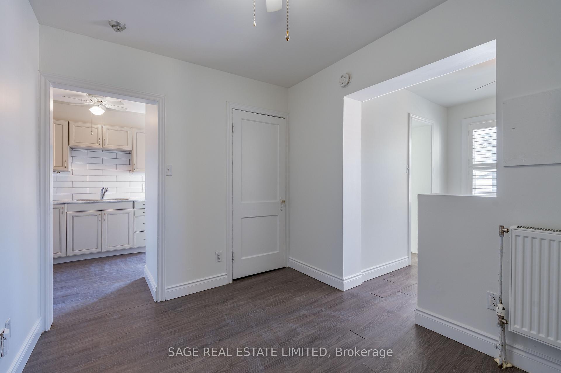 Photo 6 of Unit 1B, 8 Brookmount Road, Toronto, The Beaches — HOMEH