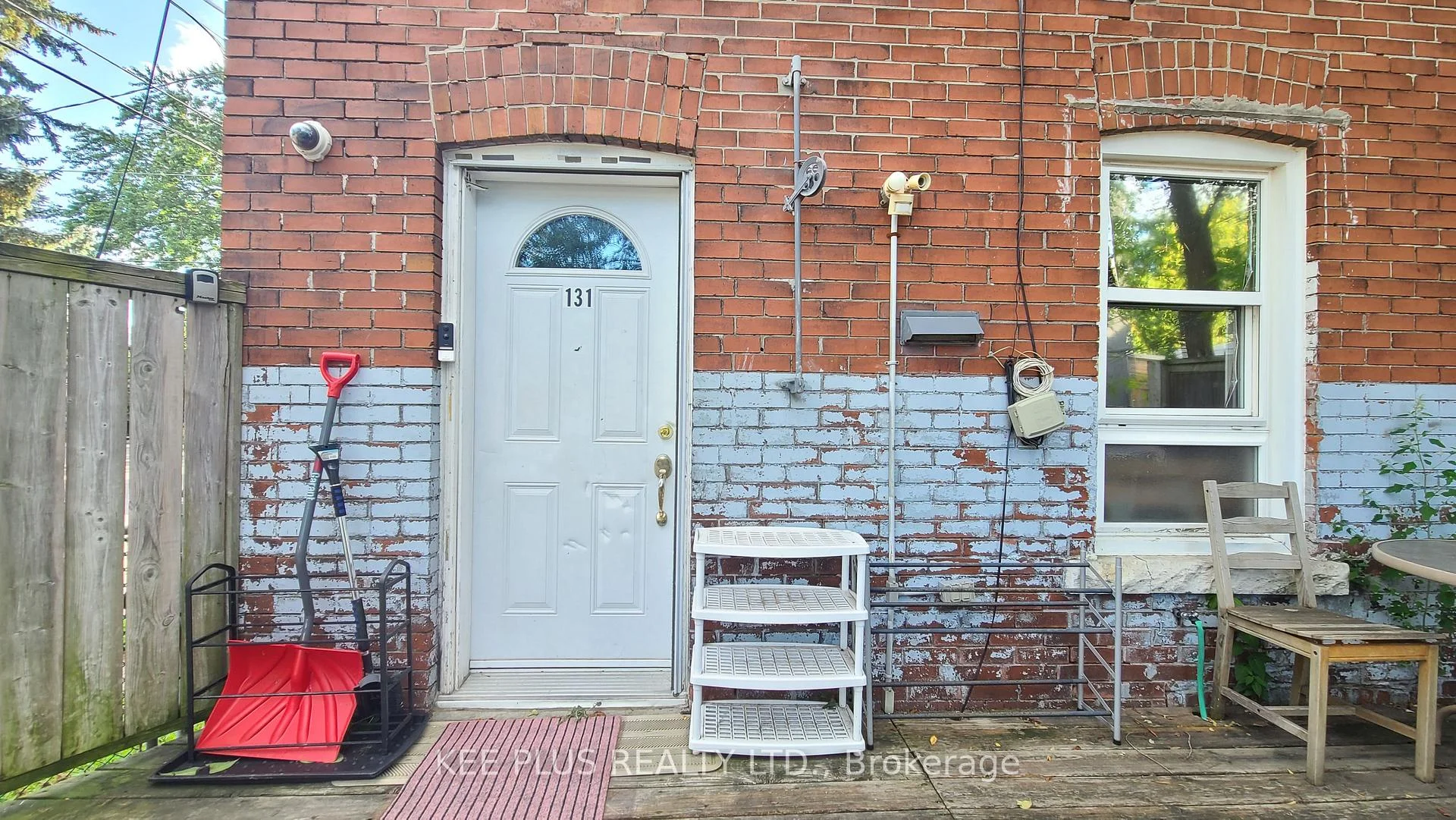 Photo 12 of 131 Chisholm Avenue, Toronto, Woodbine-Lumsden — HOMEH