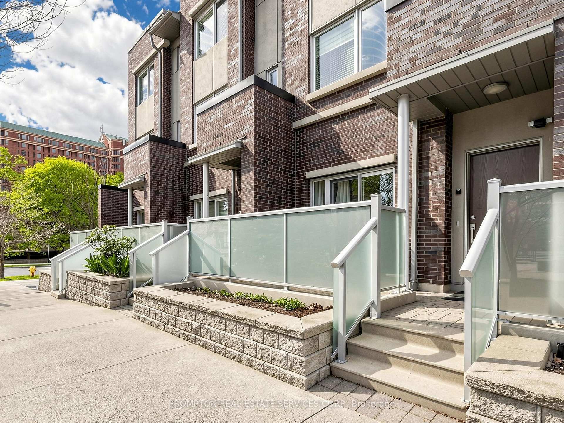 Photo 3 of Unit TH3, 330 Village Green Square, Scarborough, Agincourt South-Malvern West — HOMEH
