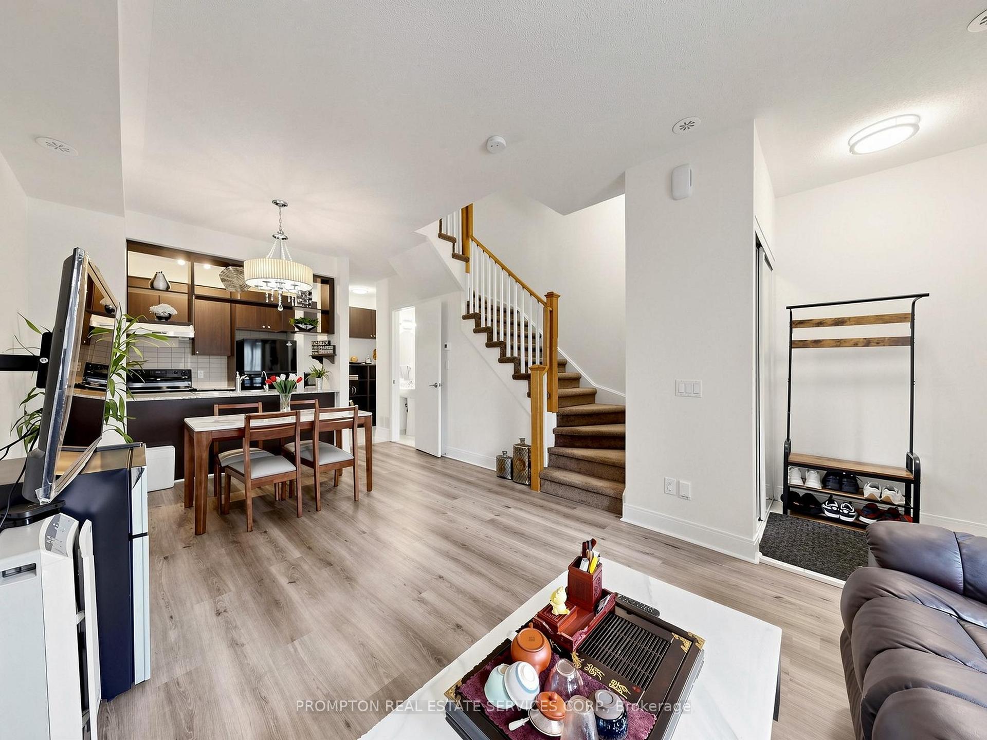 Photo 9 of Unit TH3, 330 Village Green Square, Scarborough, Agincourt South-Malvern West — HOMEH