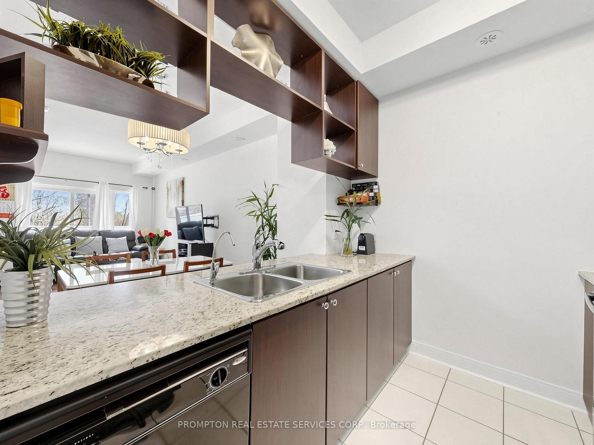 Photo 13 of Unit TH3, 330 Village Green Square, Scarborough, Agincourt South-Malvern West — HOMEH