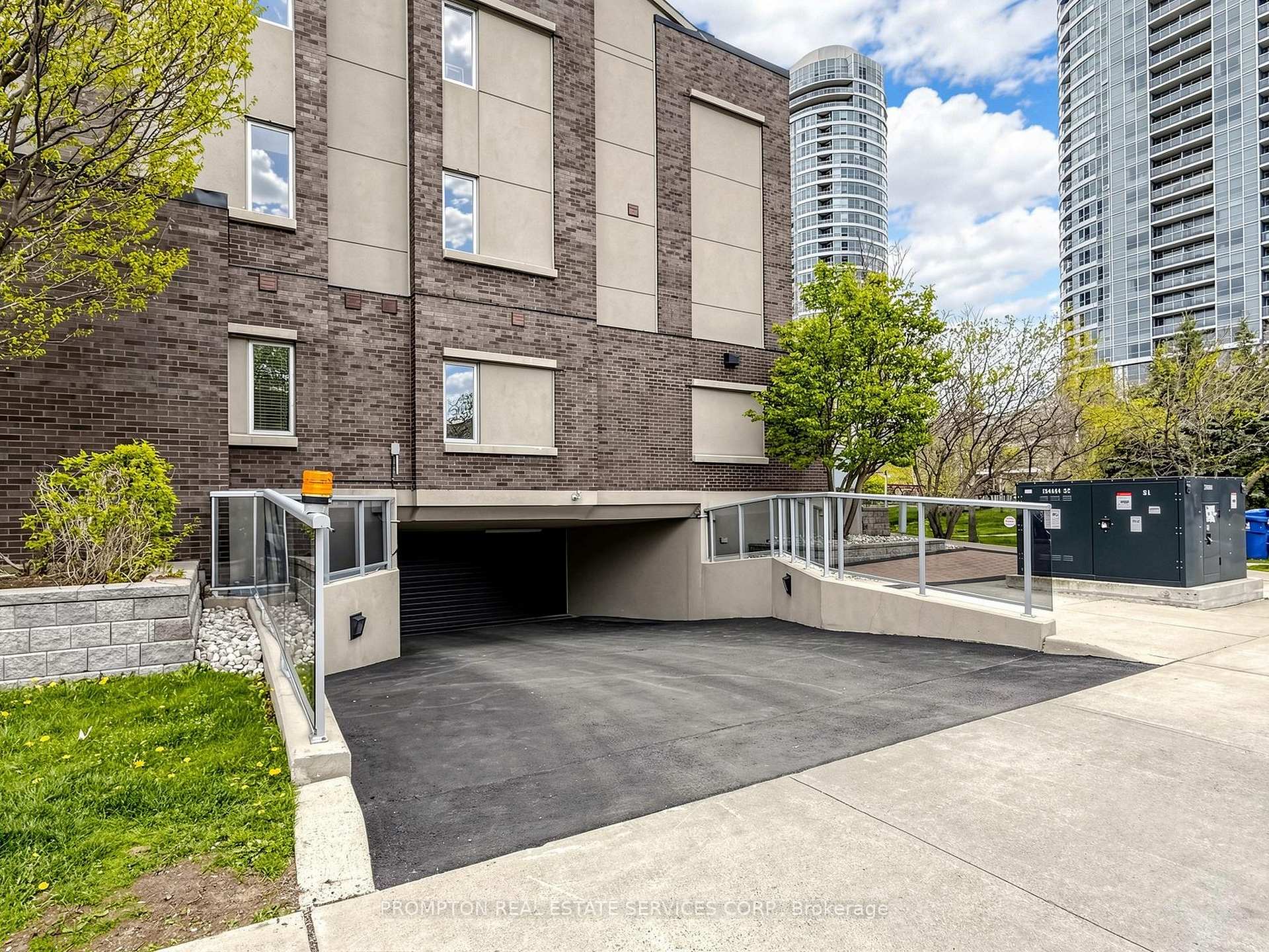 Photo 34 of Unit TH3, 330 Village Green Square, Scarborough, Agincourt South-Malvern West — HOMEH