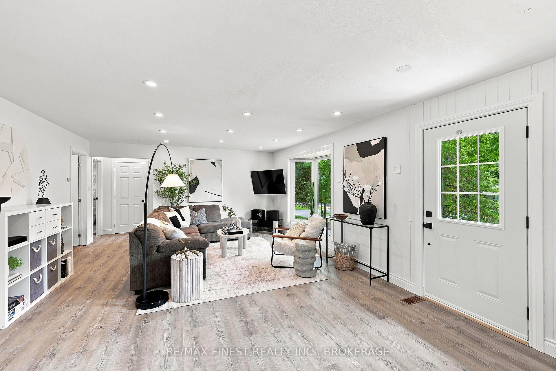 Photo 5 of 3420 Round Lake Road, Frontenac, Frontenac South — HOMEH