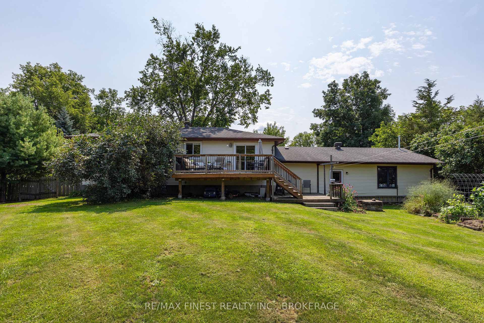 Photo 43 of 3420 Round Lake Road, Frontenac, Frontenac South — HOMEH