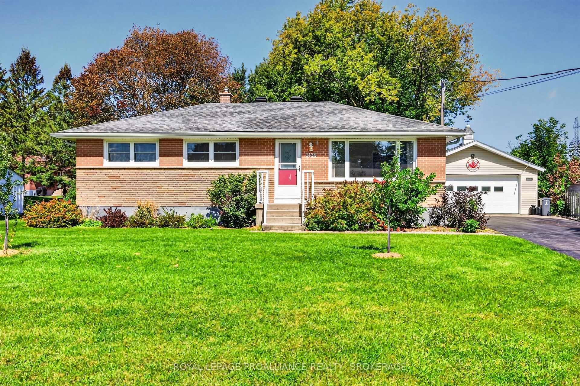 Photo of 1424 Heath Street
