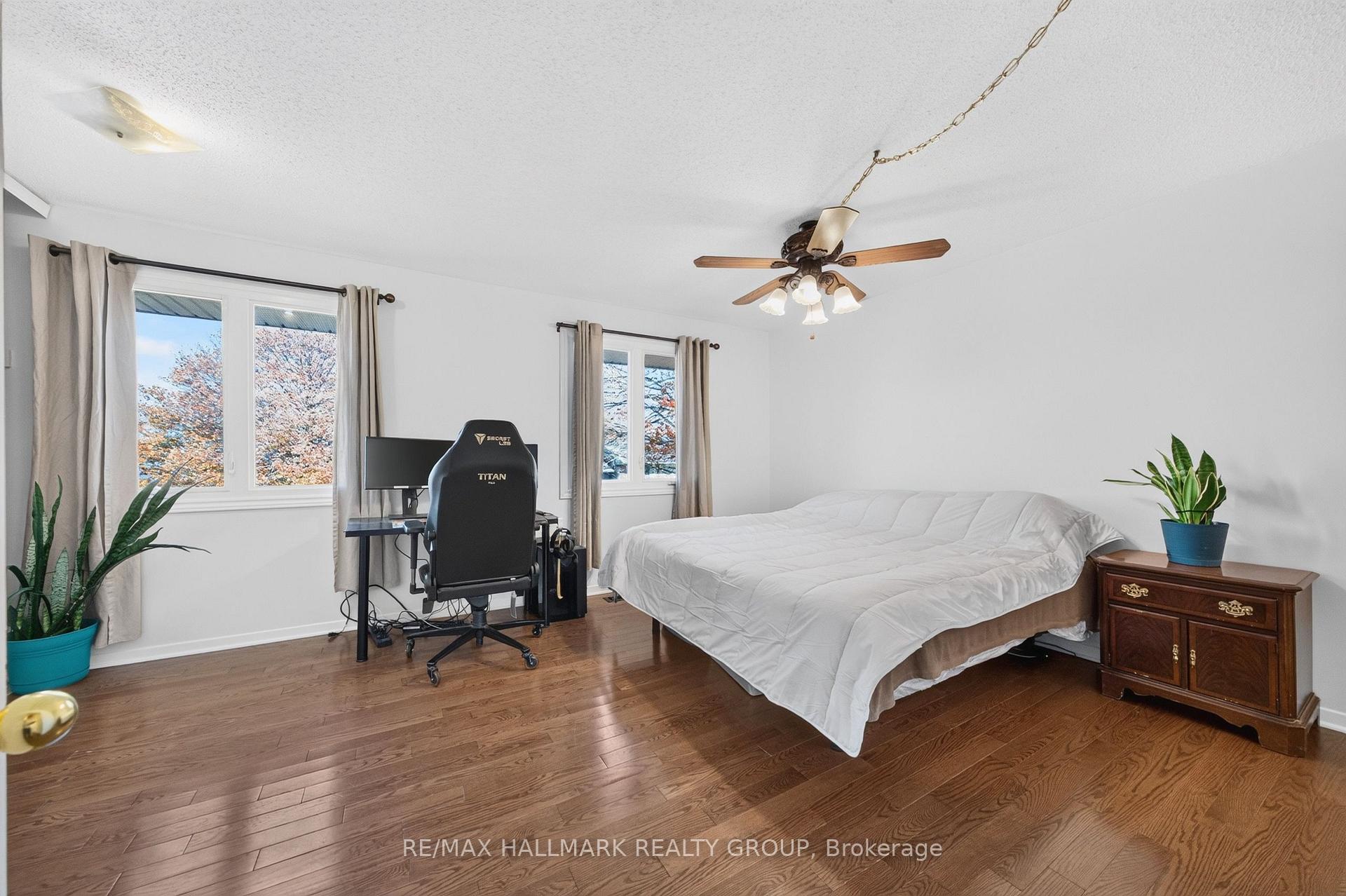 Photo 26 of 122 Costello Avenue, Ottawa, Leslie Park — HOMEH