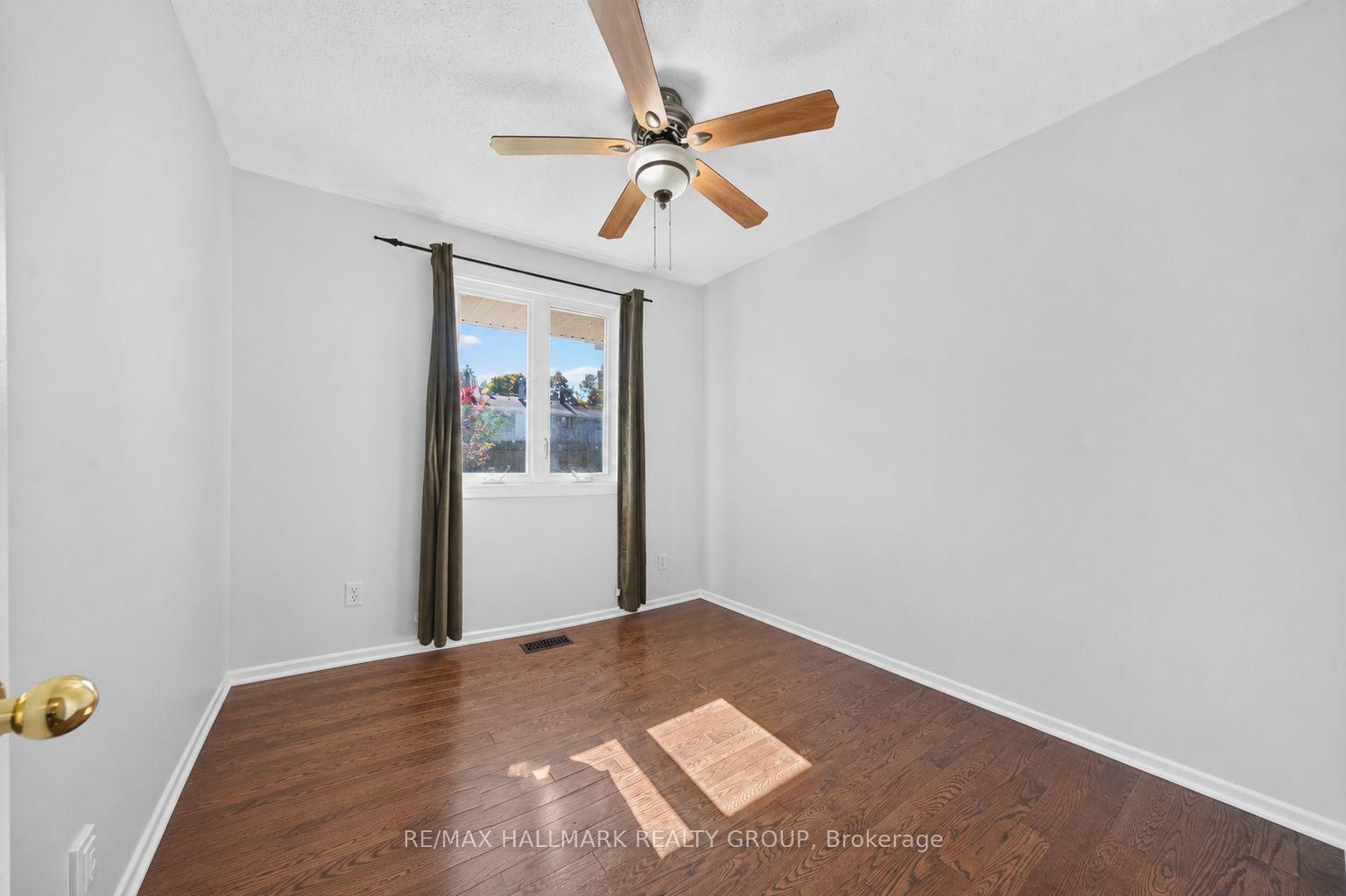 Photo 31 of 122 Costello Avenue, Ottawa, Leslie Park — HOMEH