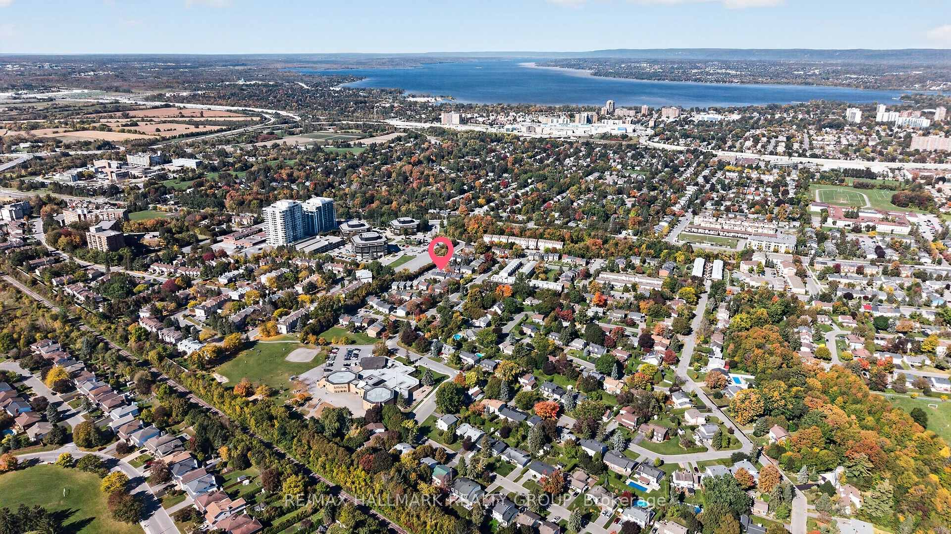 Photo 47 of 122 Costello Avenue, Ottawa, Leslie Park — HOMEH