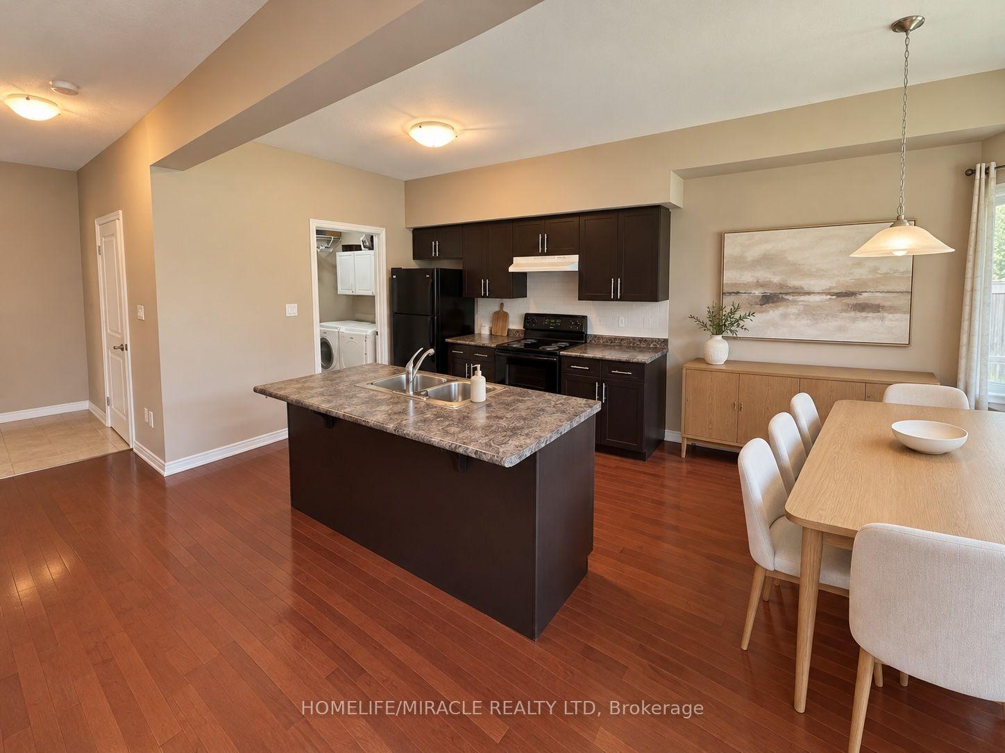 Photo 7 of 133 Oakhaven Place, Hamilton, Meadowlands — HOMEH