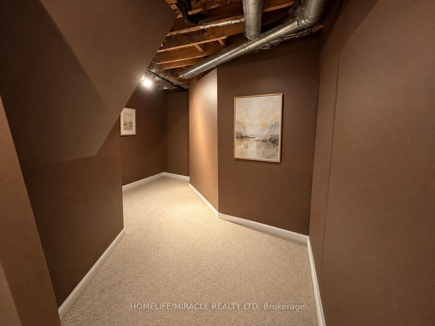 Photo 21 of 133 Oakhaven Place, Hamilton, Meadowlands — HOMEH