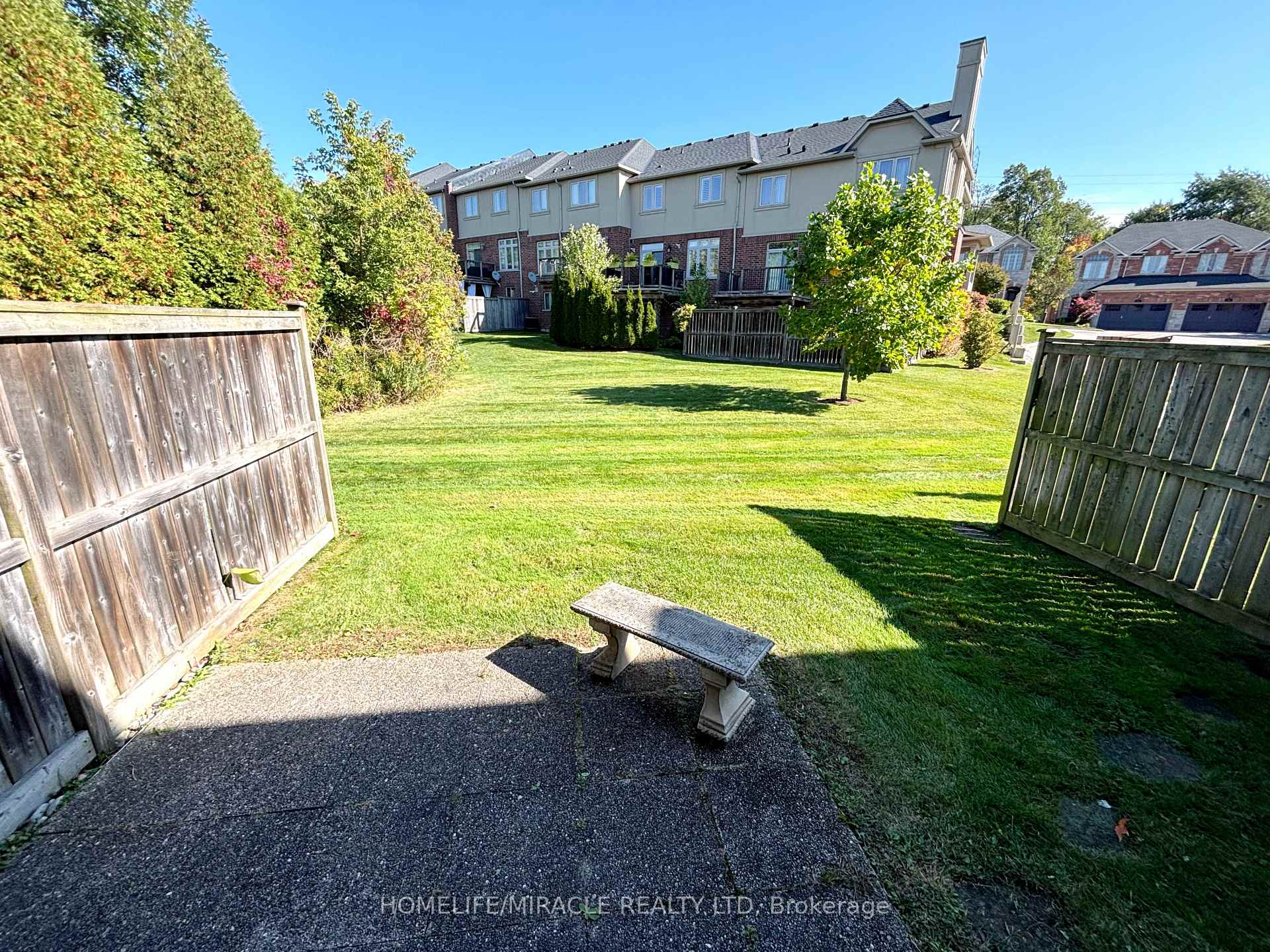 Photo 22 of 133 Oakhaven Place, Hamilton, Meadowlands — HOMEH