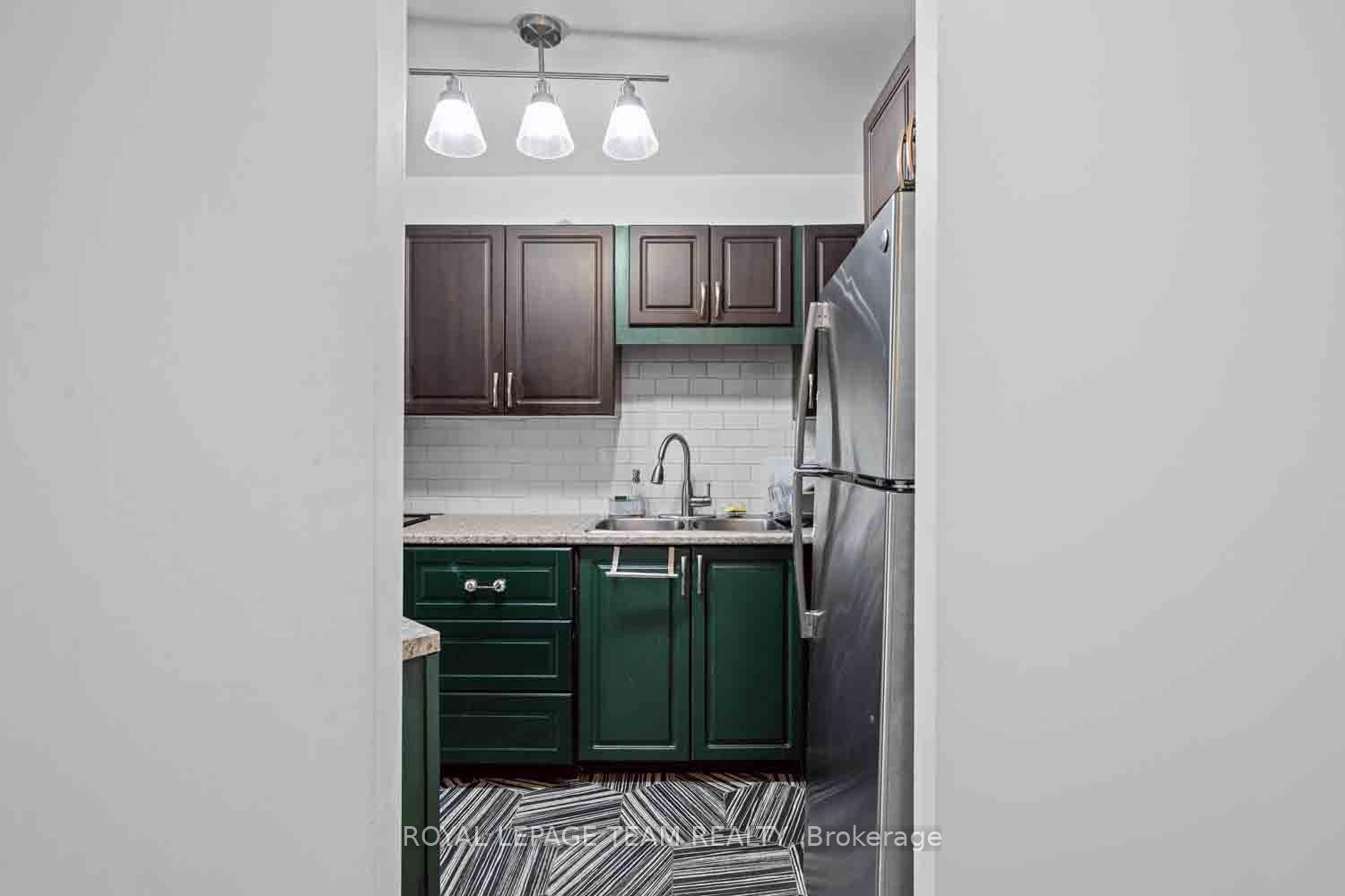 Photo 14 of Unit 409, 2000 Jasmine Crescent, Ottawa, Beacon Hill South — HOMEH