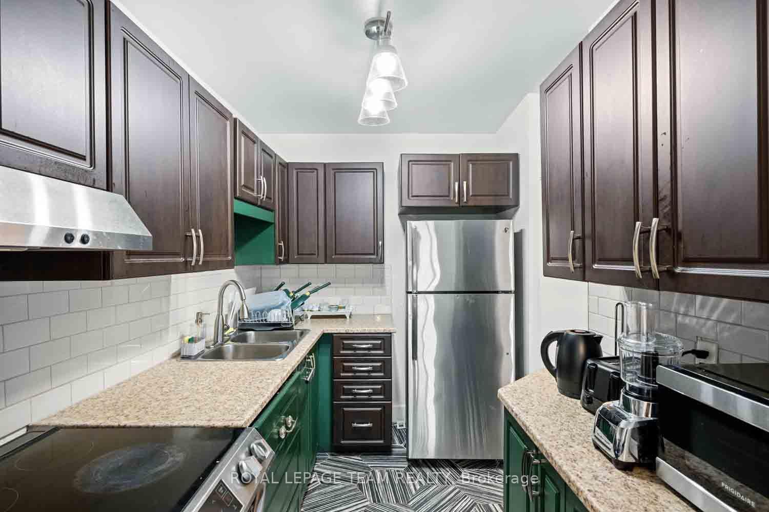 Photo 17 of Unit 409, 2000 Jasmine Crescent, Ottawa, Beacon Hill South — HOMEH
