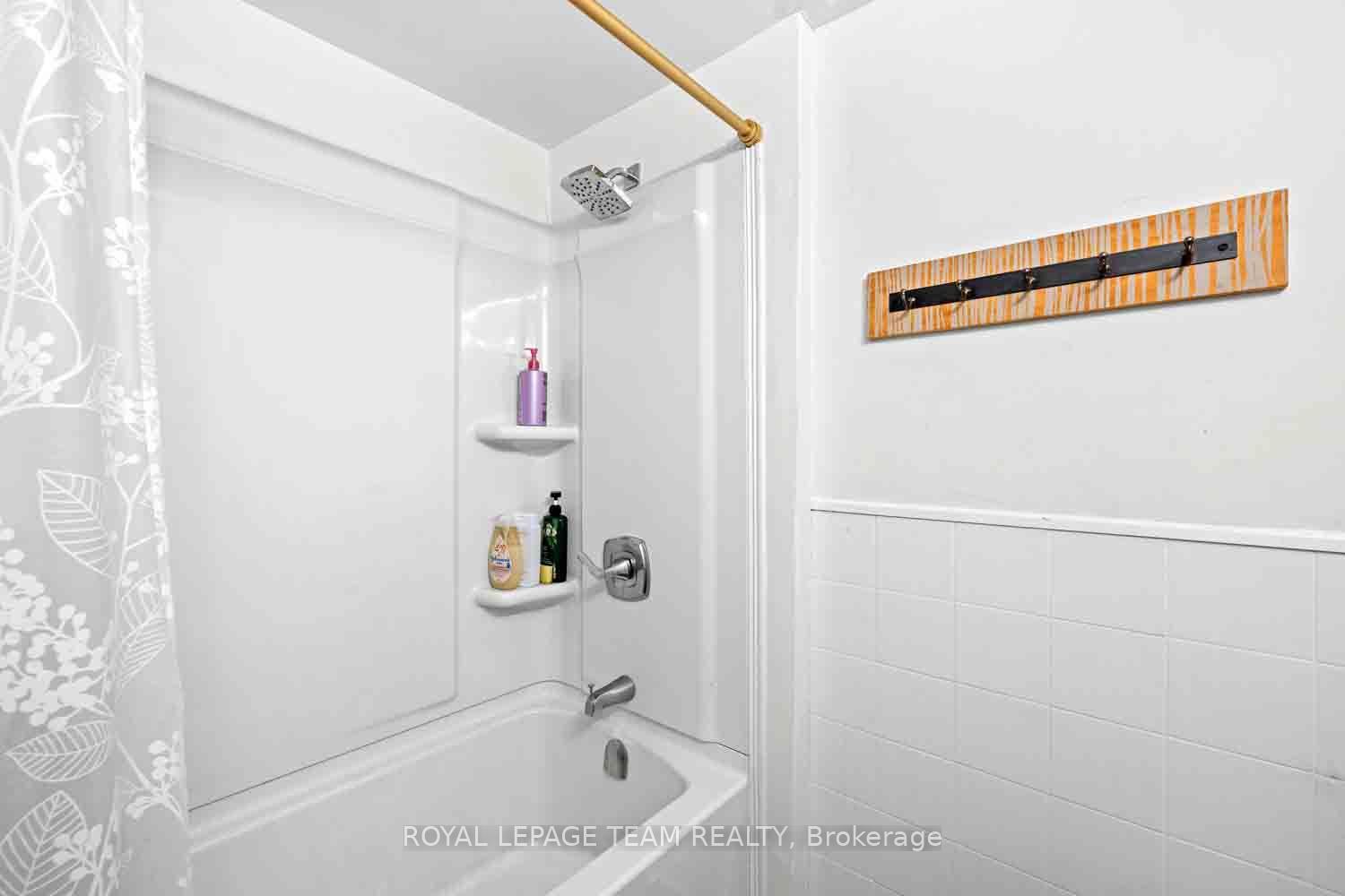 Photo 21 of Unit 409, 2000 Jasmine Crescent, Ottawa, Beacon Hill South — HOMEH