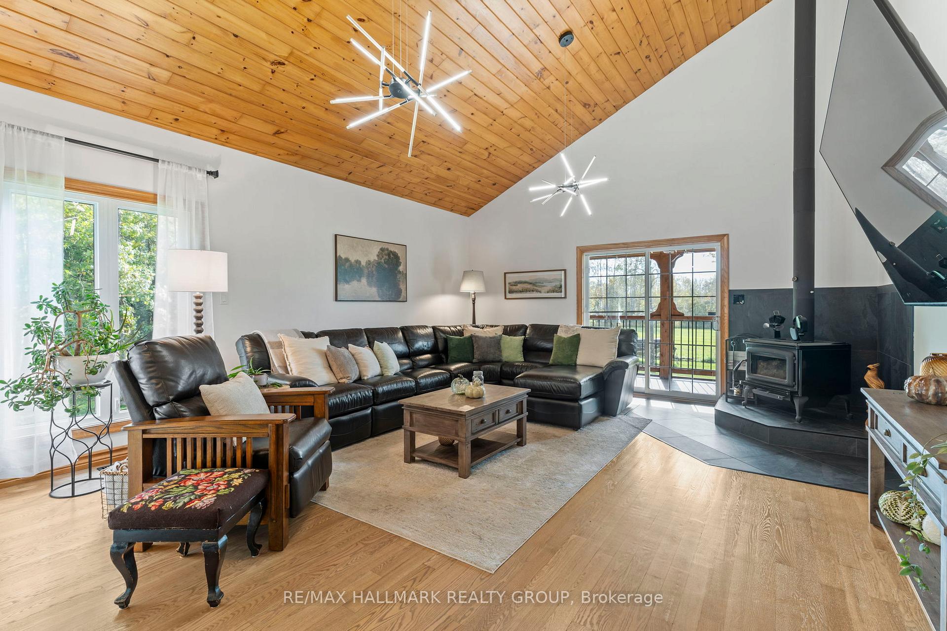 Photo 13 of 5215 Algonquin Road, Augusta, Augusta Twp — HOMEH