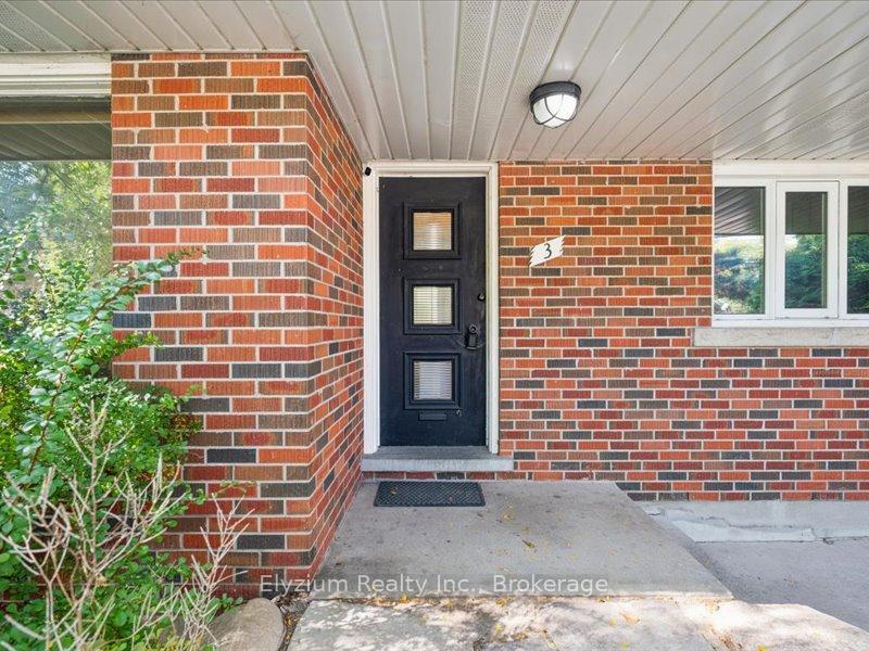 Photo 5 of 3 Caledonia Street, Guelph, Dovercliffe Park/Old University — HOMEH