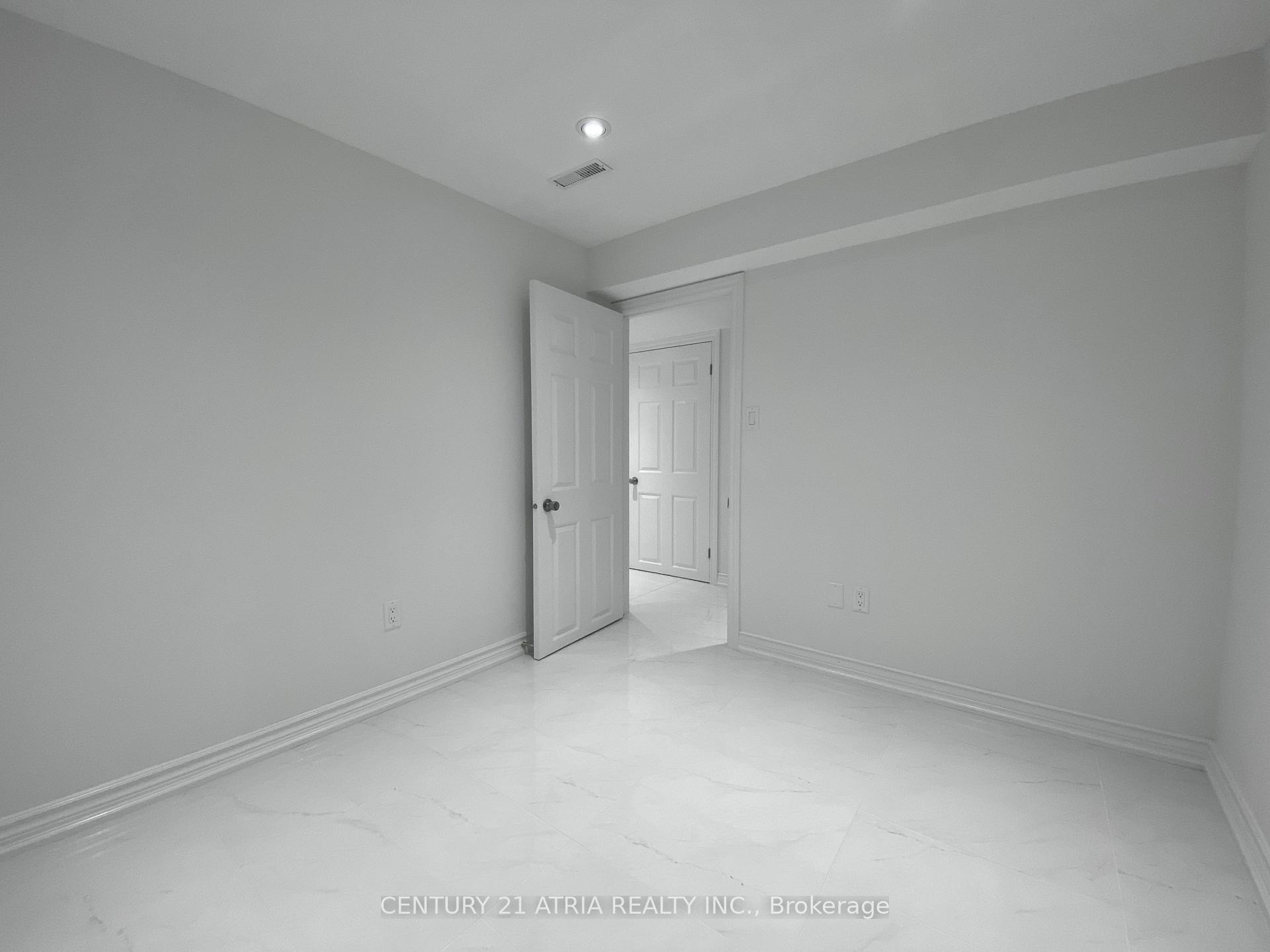 Photo 5 of Unit Lower, 40 Alanbull Square, Scarborough, Milliken — HOMEH