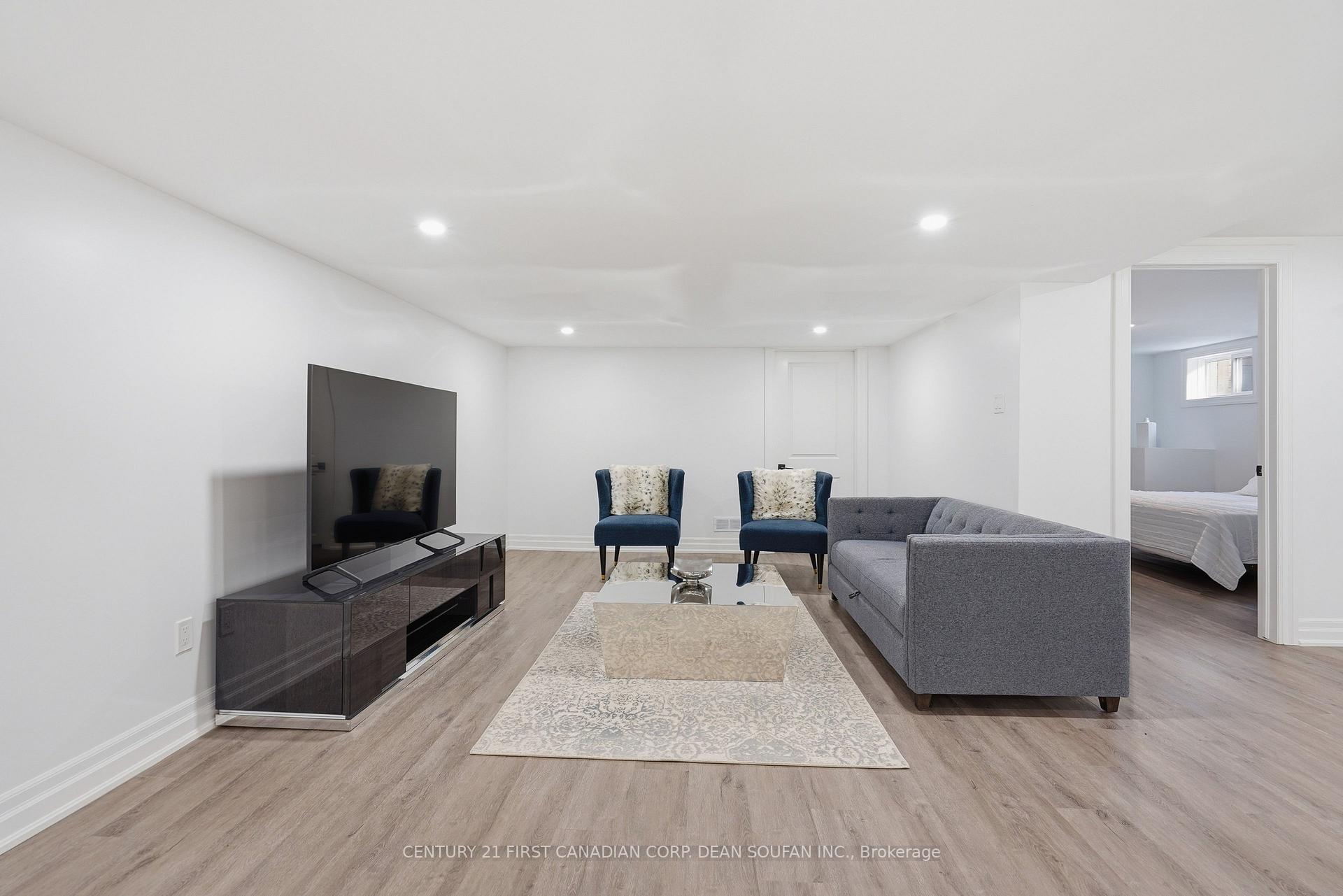 Photo 33 of Unit 33, 145 Base Line Road E, London, South G — HOMEH