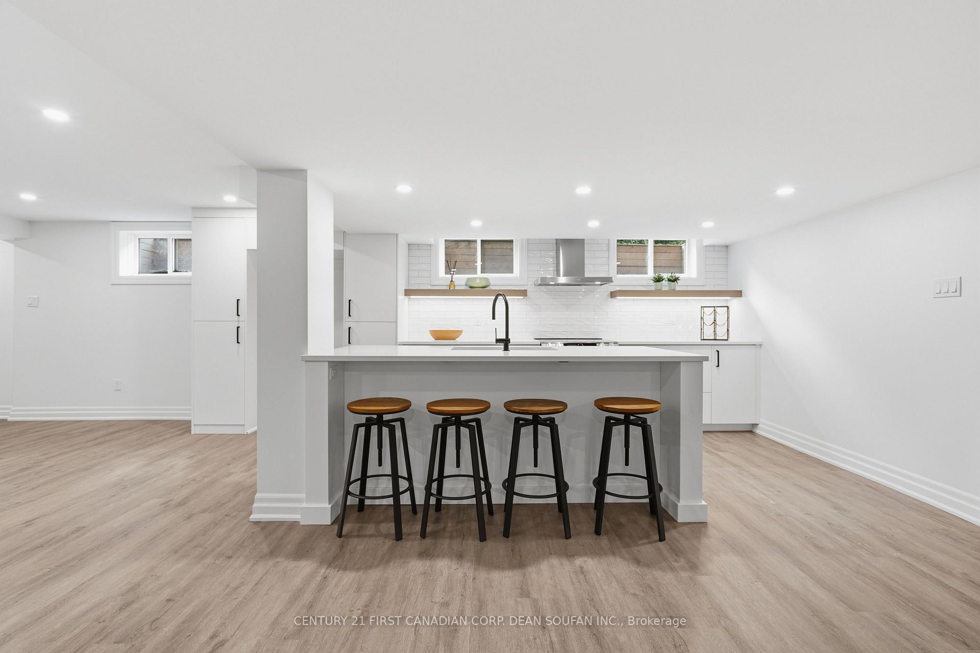 Photo 35 of Unit 33, 145 Base Line Road E, London, South G — HOMEH