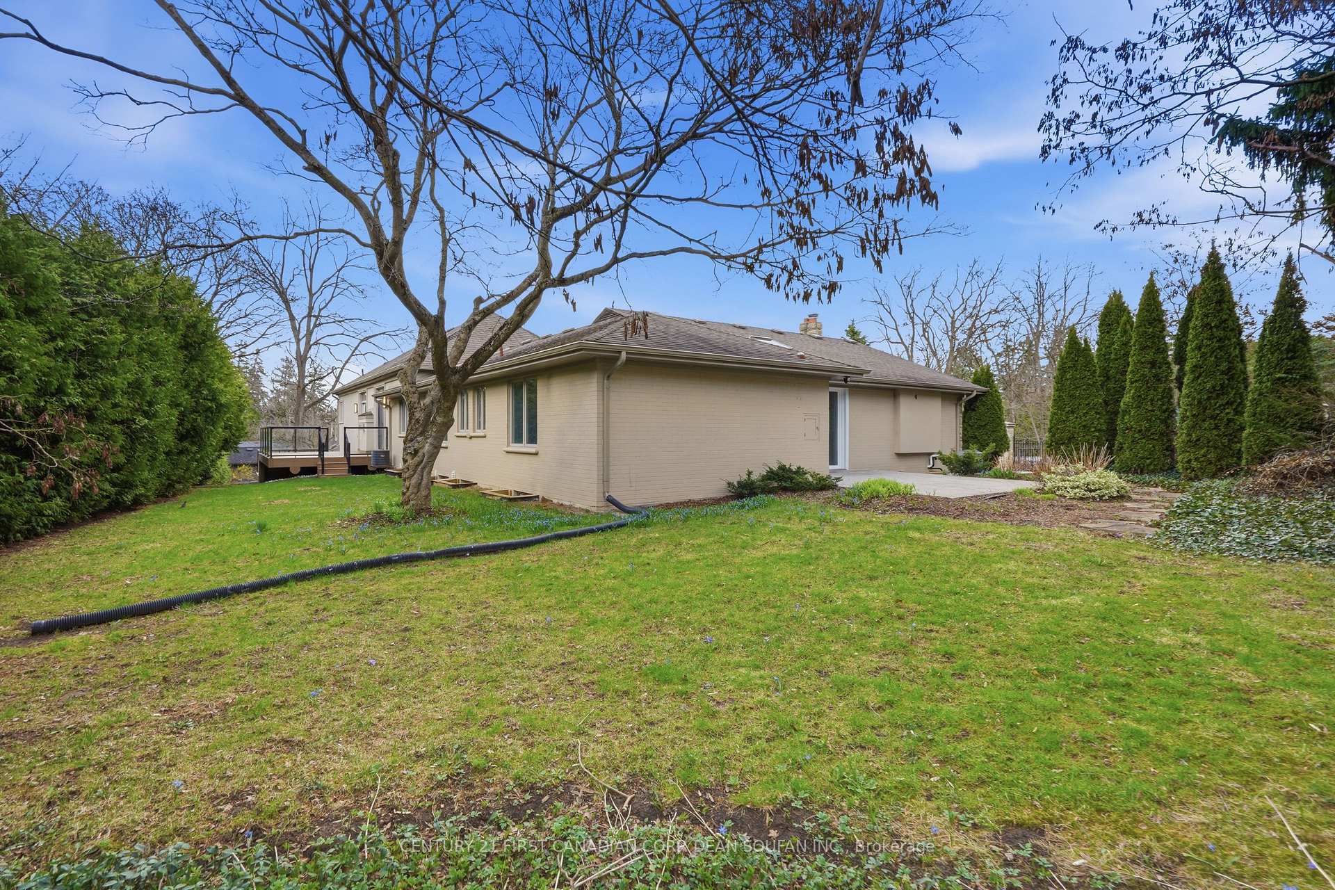 Photo 41 of Unit 33, 145 Base Line Road E, London, South G — HOMEH