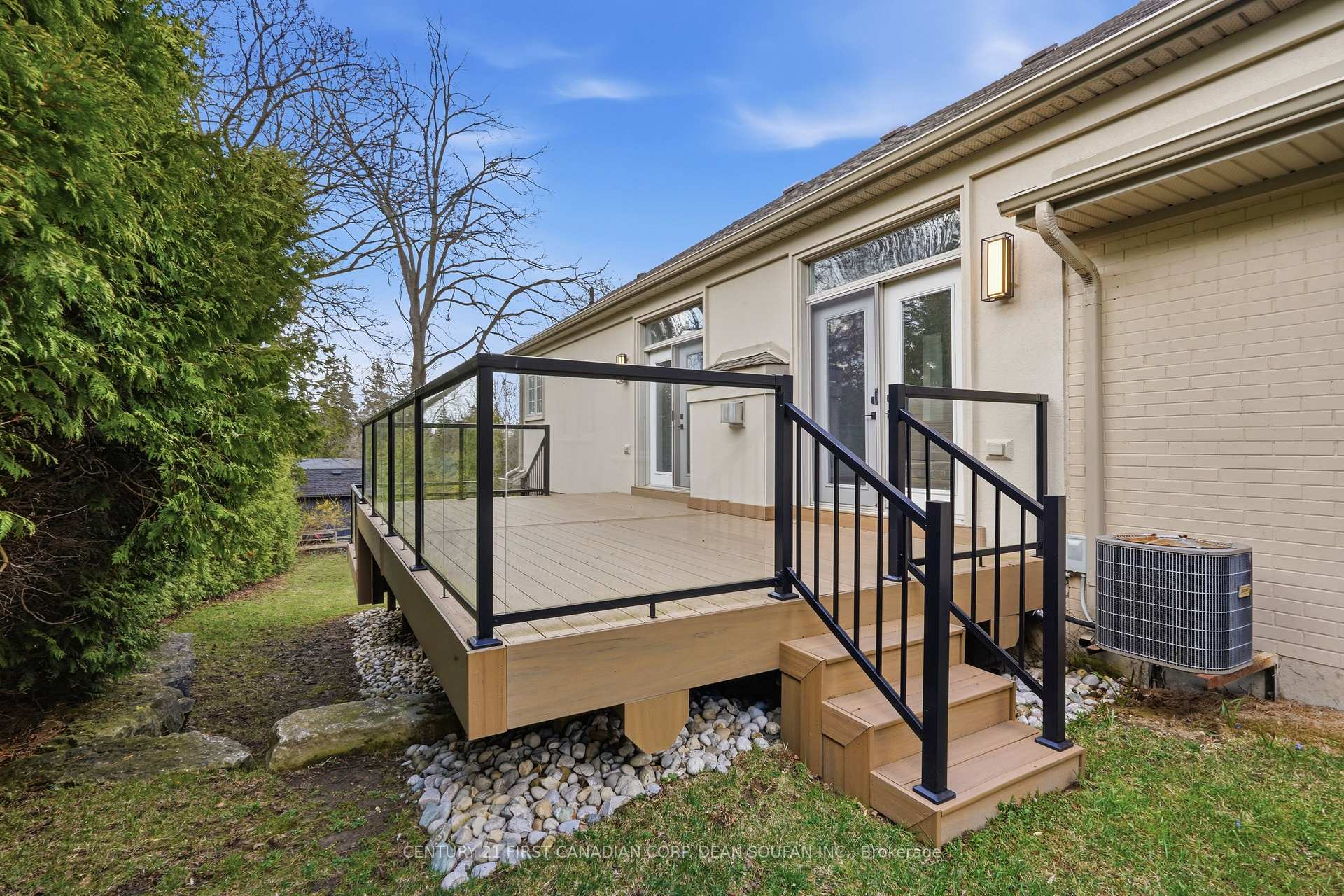 Photo 43 of Unit 33, 145 Base Line Road E, London, South G — HOMEH