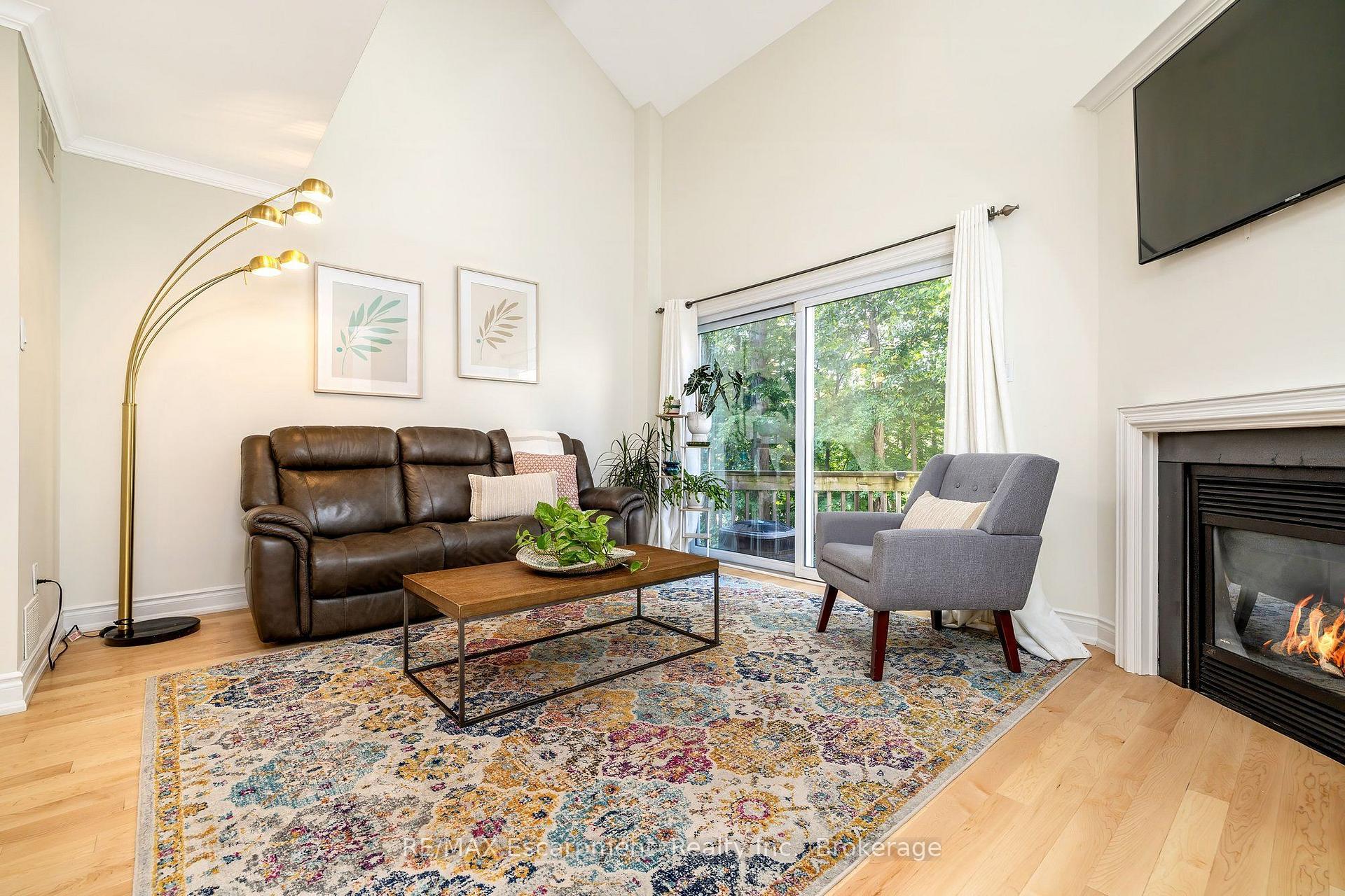 Photo 3 of Unit 218, 2110 Cleaver Avenue, Burlington, Headon — HOMEH