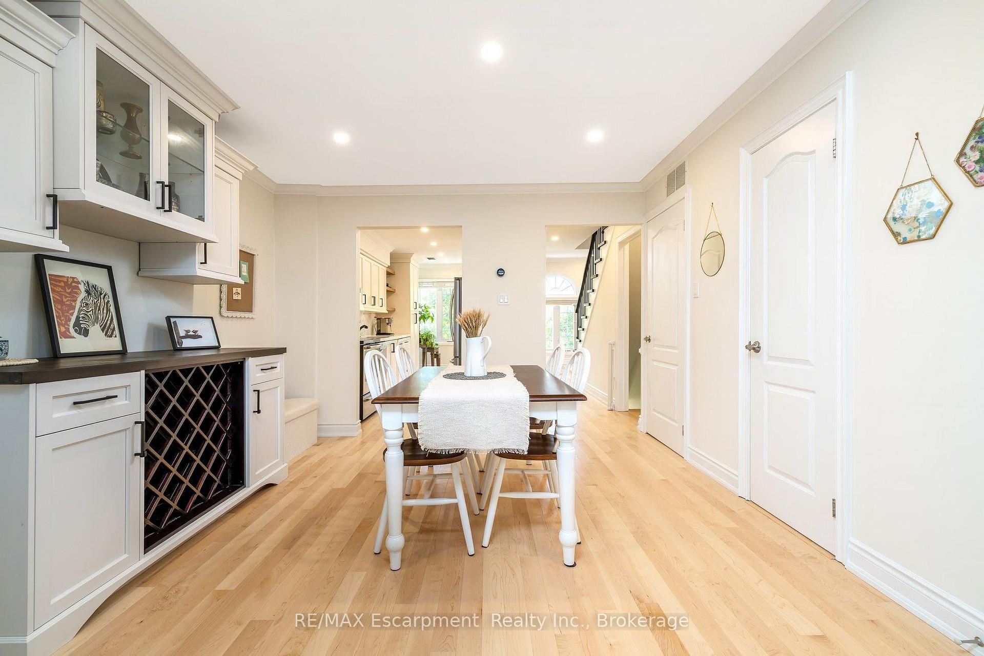 Photo 10 of Unit 218, 2110 Cleaver Avenue, Burlington, Headon — HOMEH