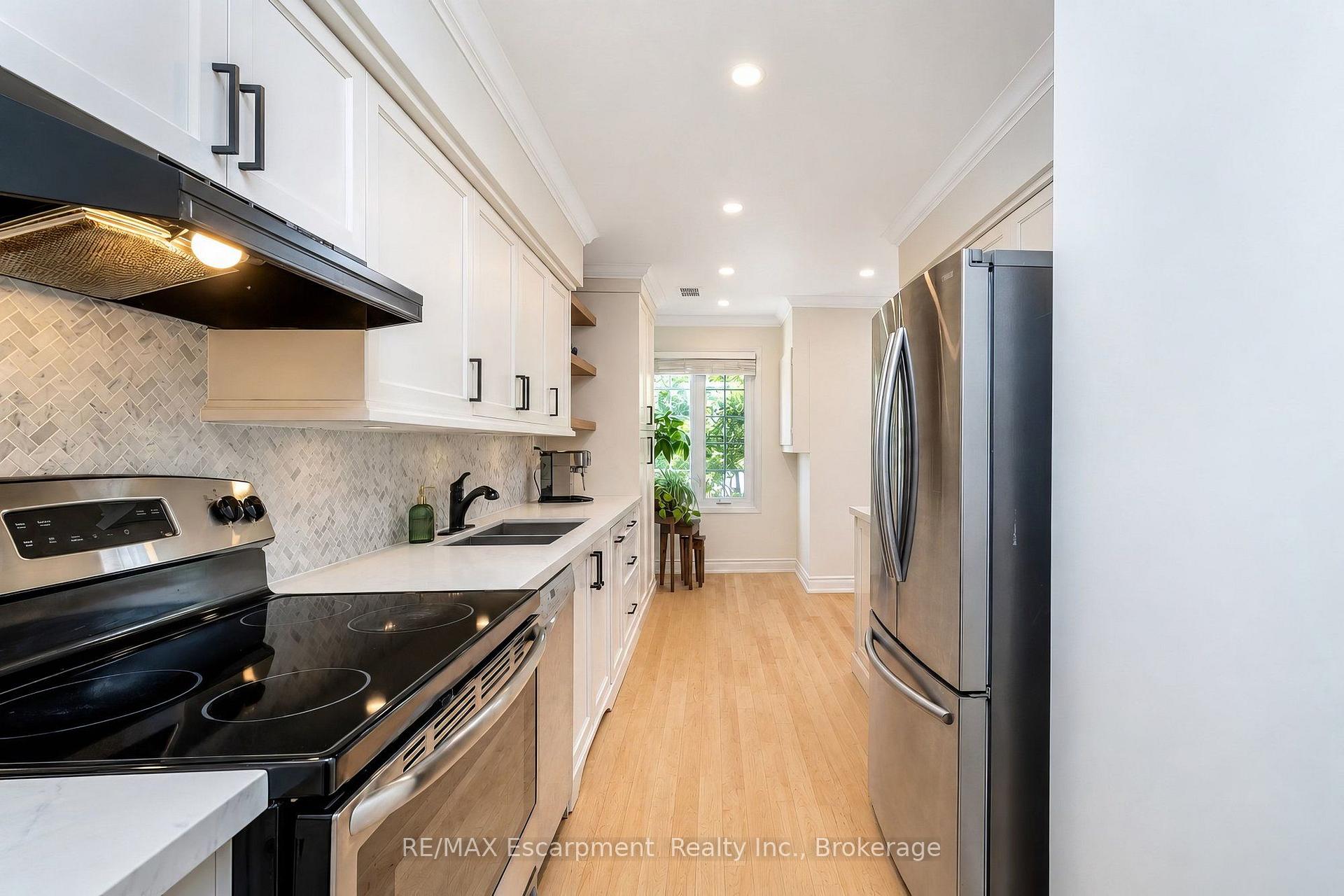 Photo 14 of Unit 218, 2110 Cleaver Avenue, Burlington, Headon — HOMEH