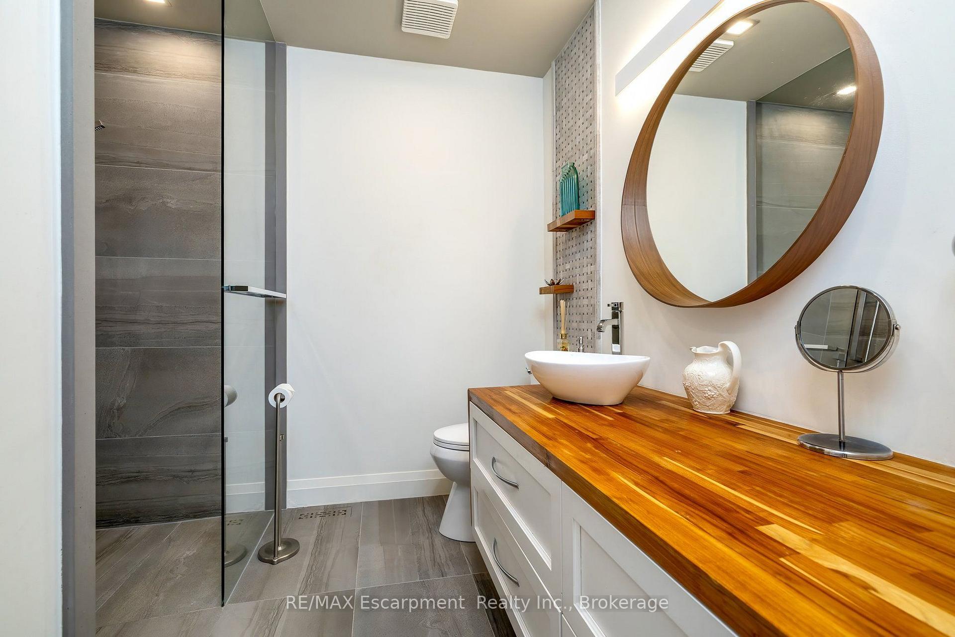 Photo 27 of Unit 218, 2110 Cleaver Avenue, Burlington, Headon — HOMEH