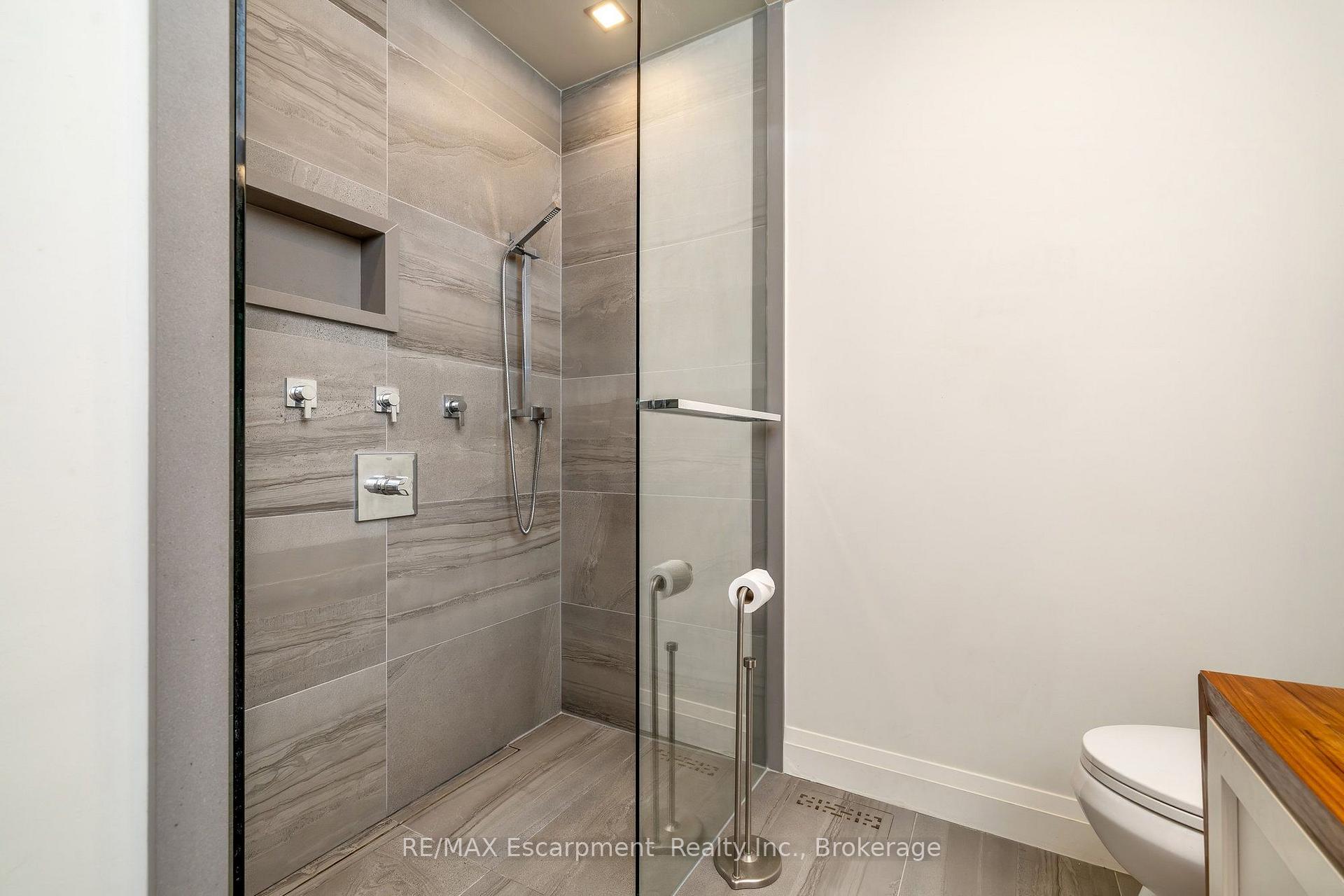 Photo 29 of Unit 218, 2110 Cleaver Avenue, Burlington, Headon — HOMEH