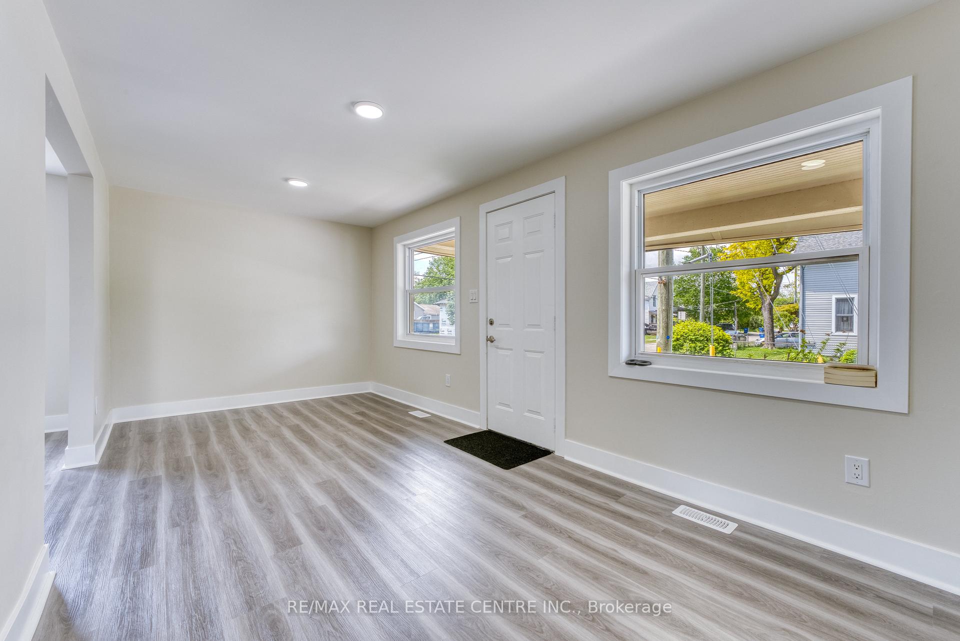 Photo 6 of 88 Lorne Avenue, Chatham-Kent — HOMEH