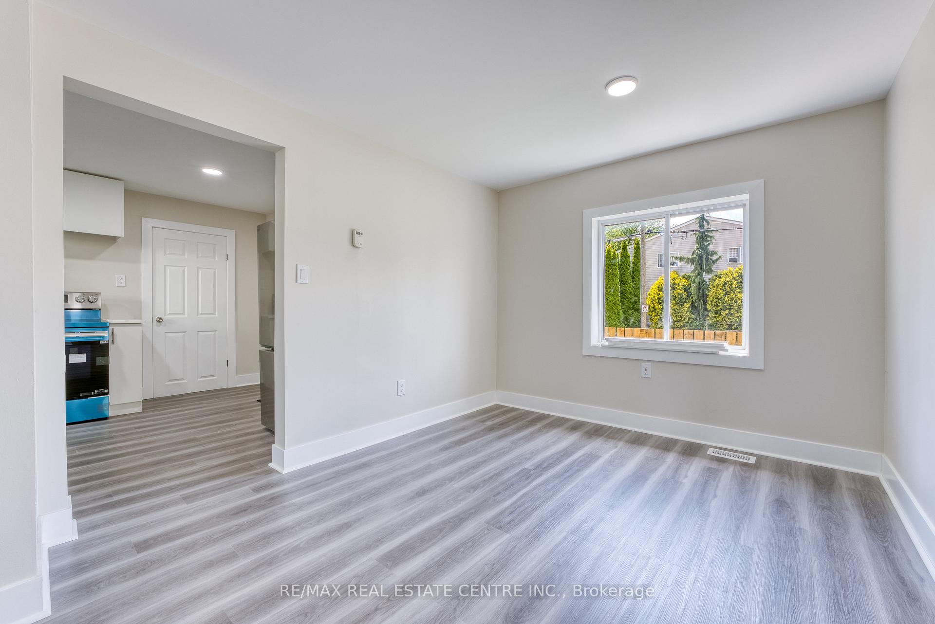 Photo 11 of 88 Lorne Avenue, Chatham-Kent — HOMEH