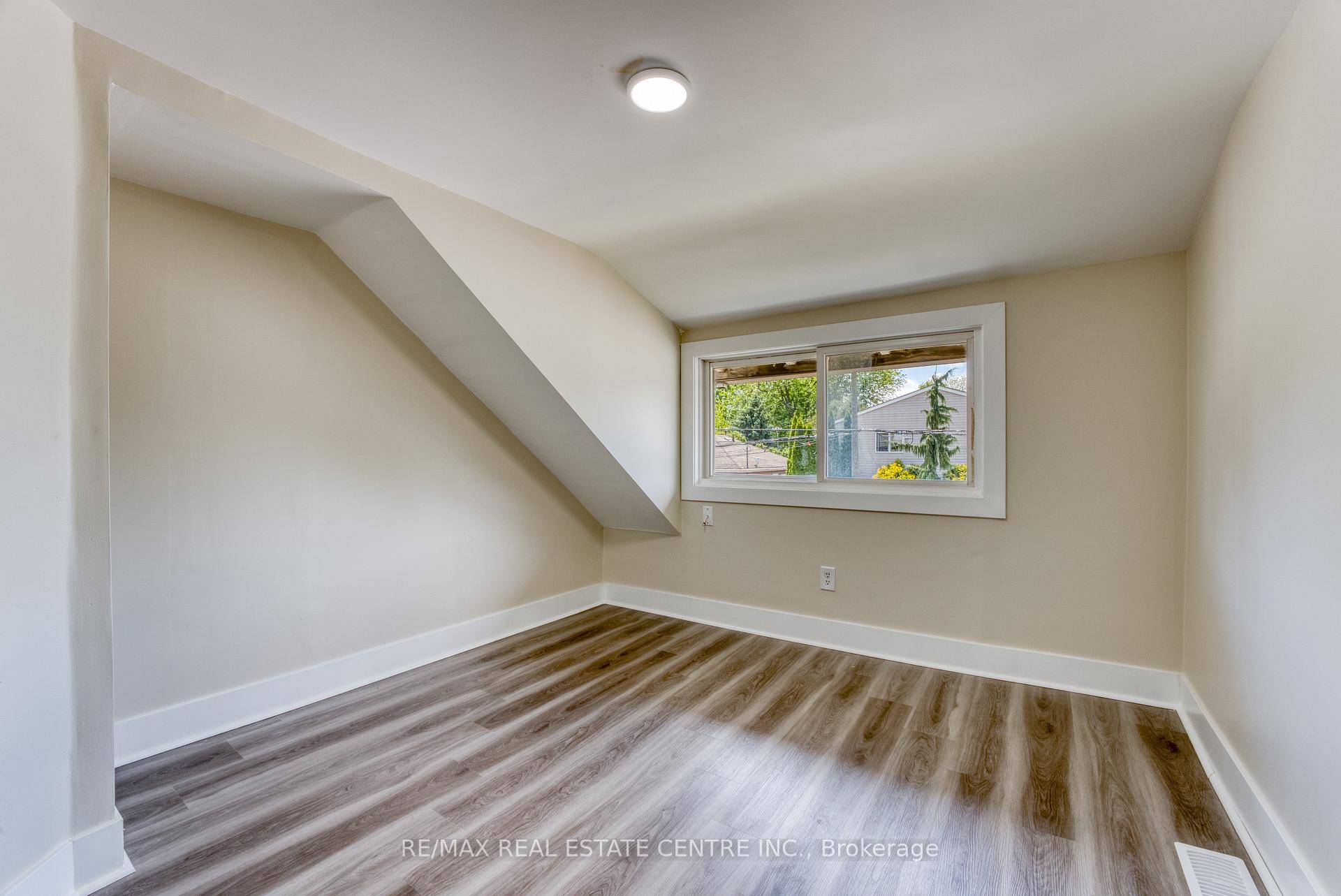 Photo 18 of 88 Lorne Avenue, Chatham-Kent — HOMEH