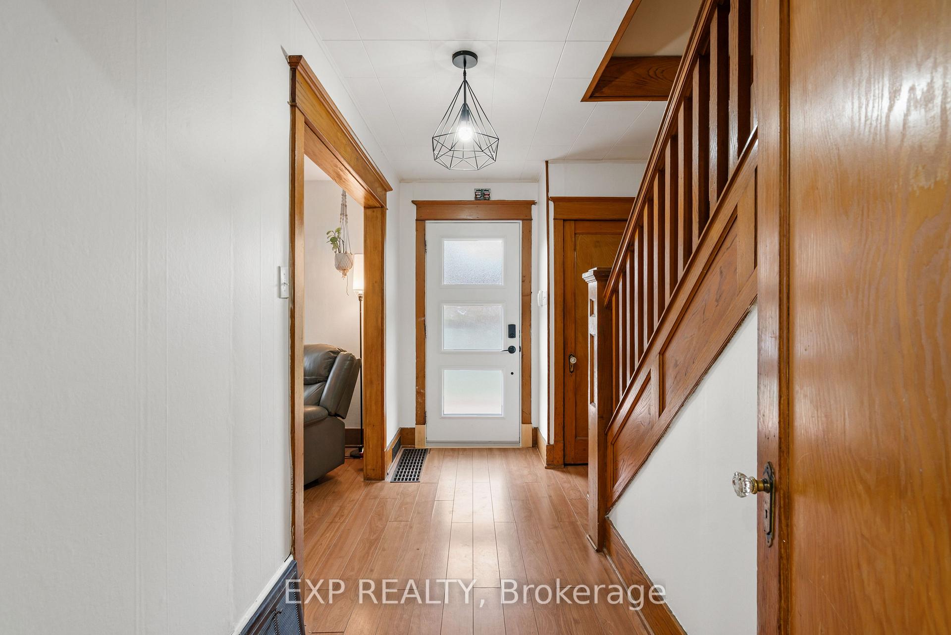 Photo 6 of 206 Fifth Street W, Cornwall, Cornwall — HOMEH