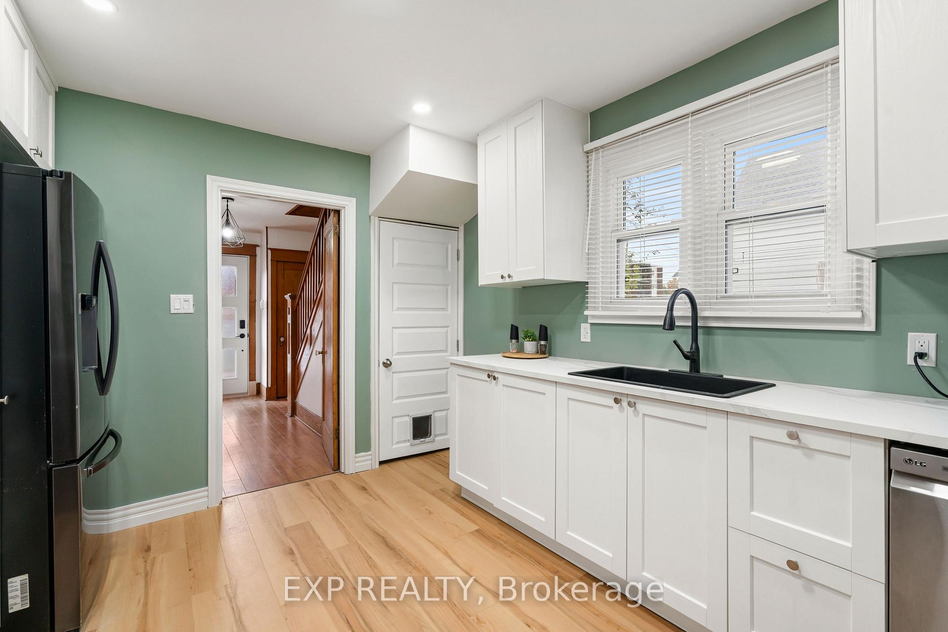 Photo 9 of 206 Fifth Street W, Cornwall, Cornwall — HOMEH