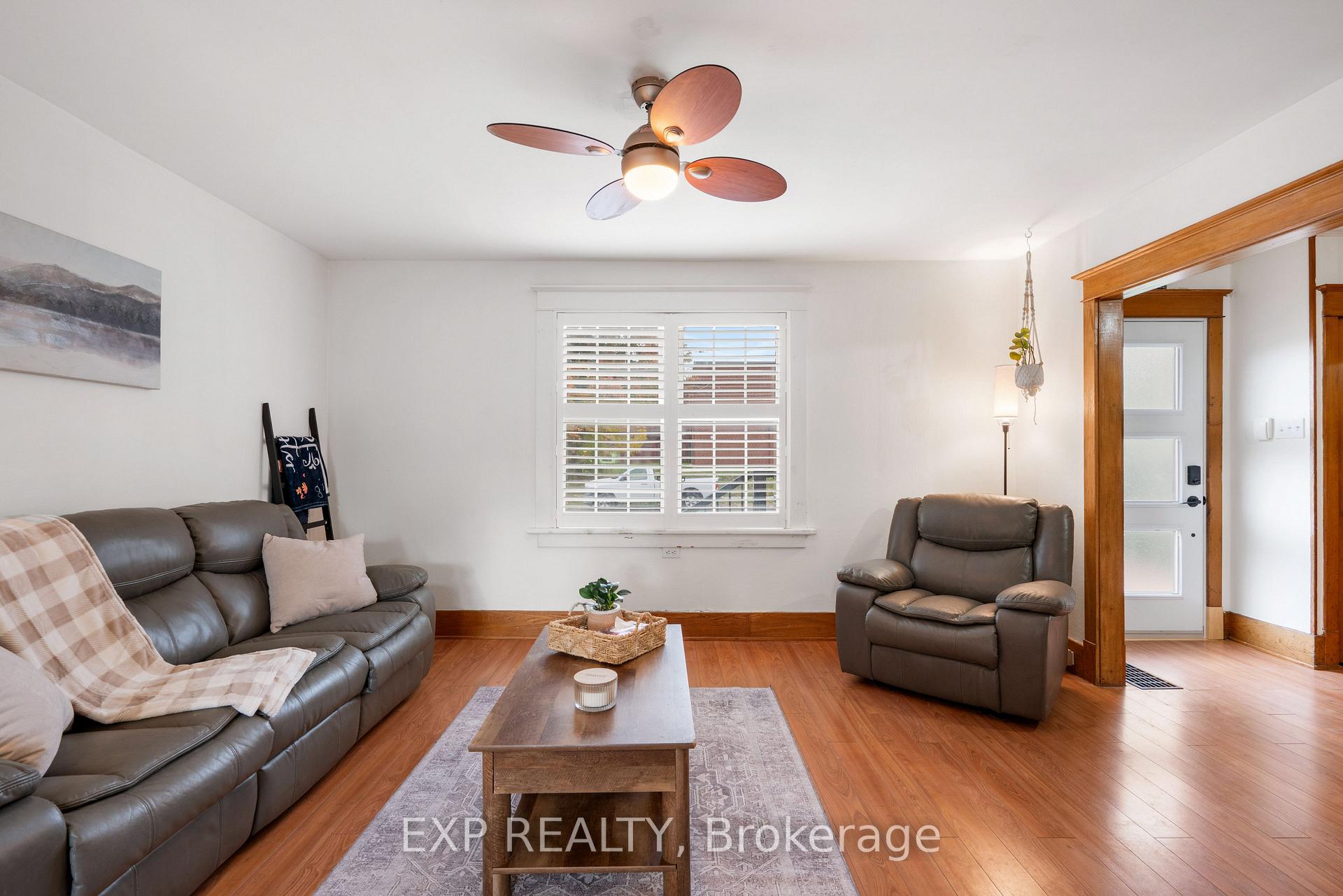 Photo 12 of 206 Fifth Street W, Cornwall, Cornwall — HOMEH