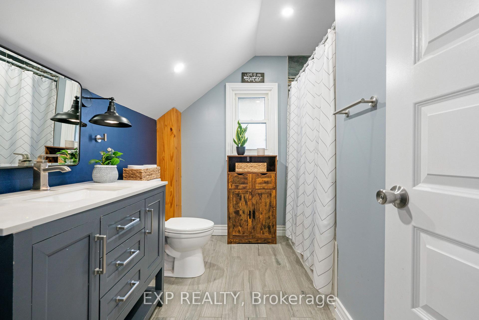 Photo 19 of 206 Fifth Street W, Cornwall, Cornwall — HOMEH