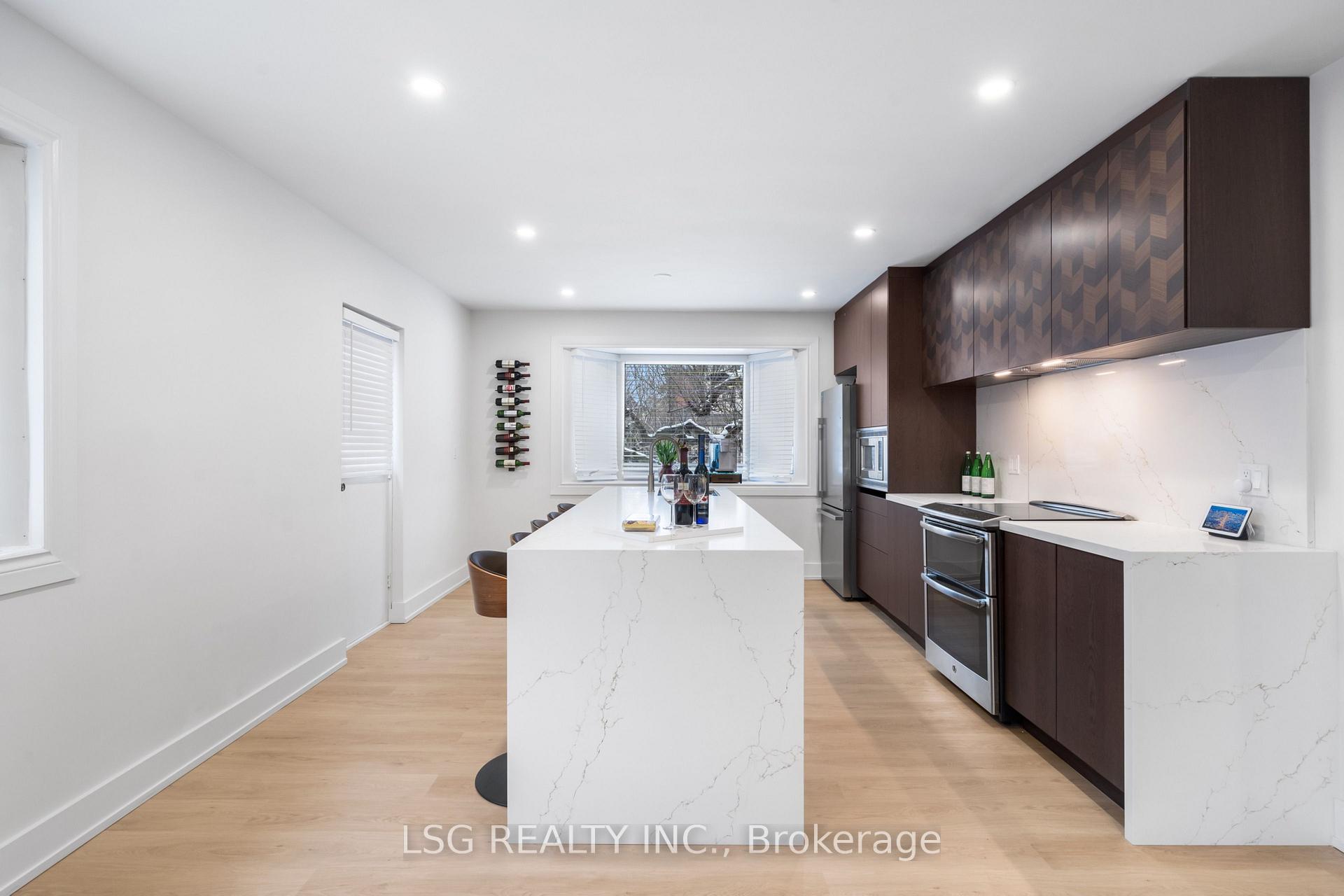 Photo 13 of 26 Grangemill Crescent, North York, Banbury-Don Mills — HOMEH