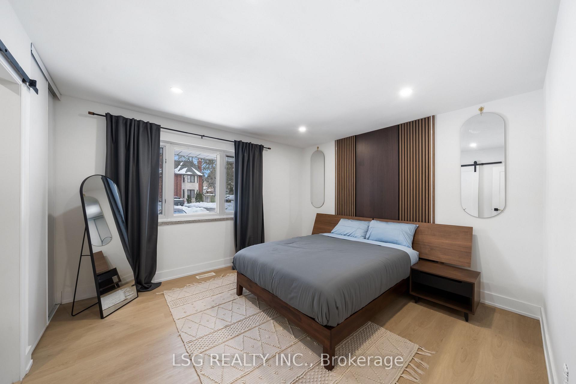 Photo 16 of 26 Grangemill Crescent, North York, Banbury-Don Mills — HOMEH