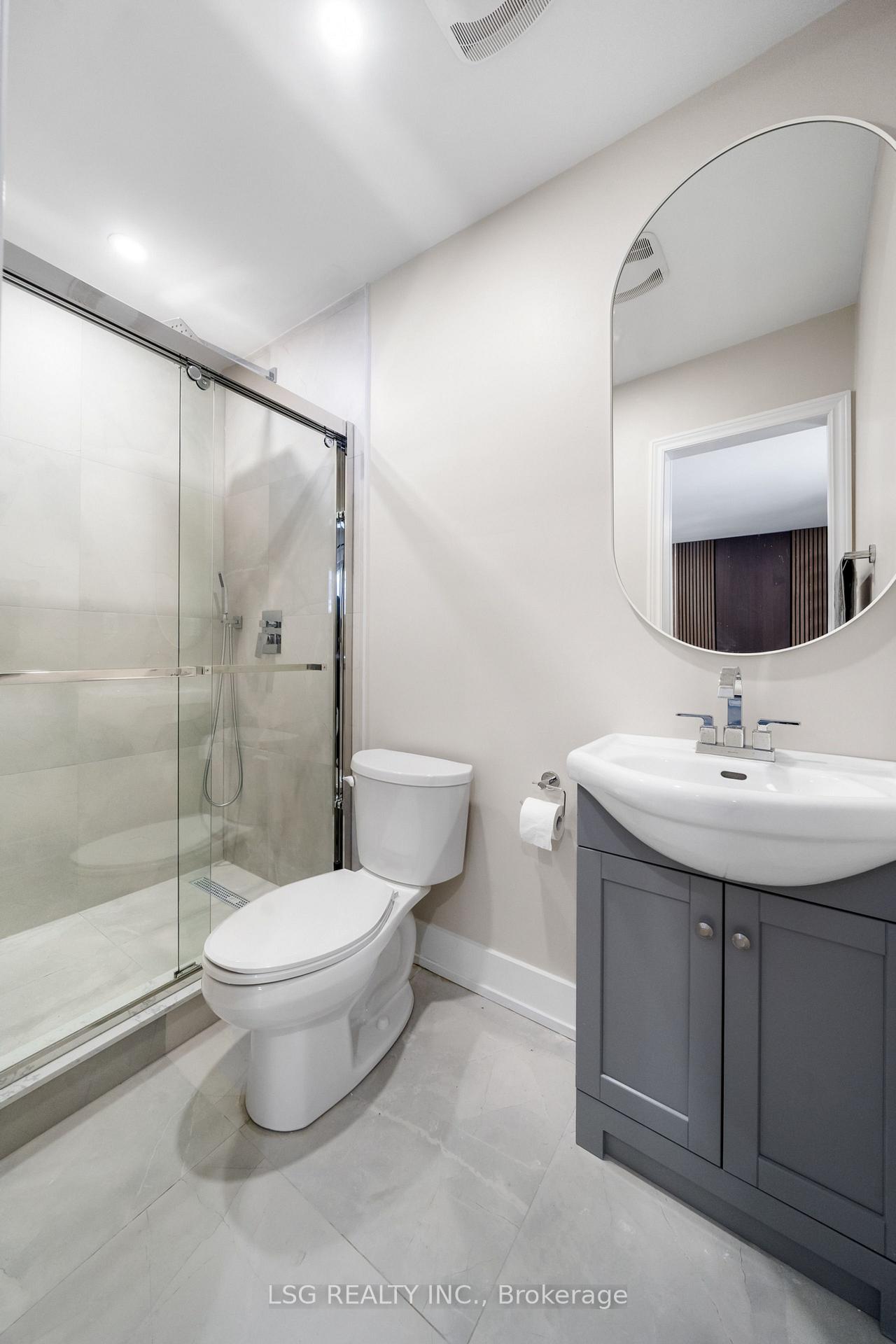 Photo 18 of 26 Grangemill Crescent, North York, Banbury-Don Mills — HOMEH
