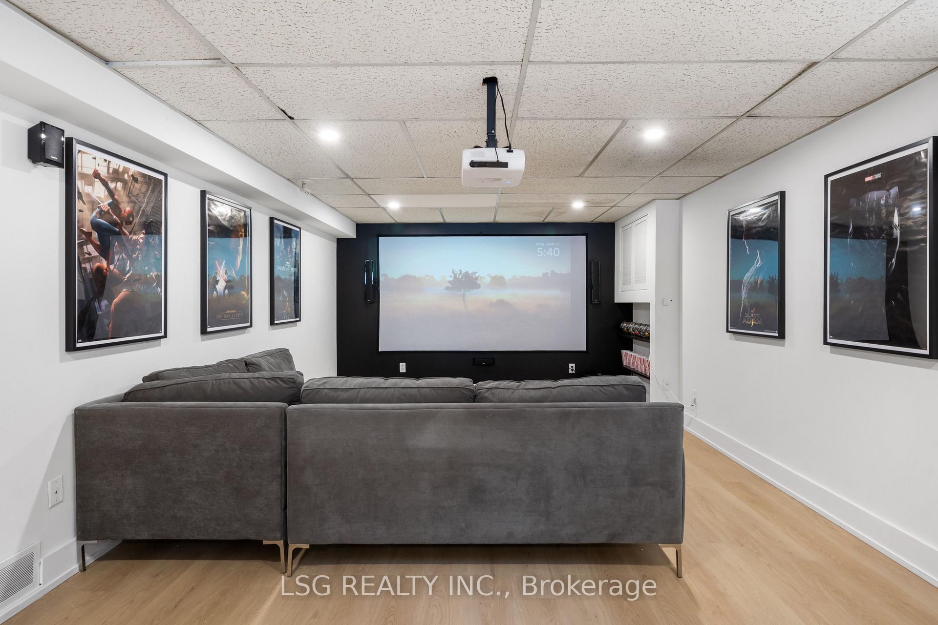 Photo 23 of 26 Grangemill Crescent, North York, Banbury-Don Mills — HOMEH