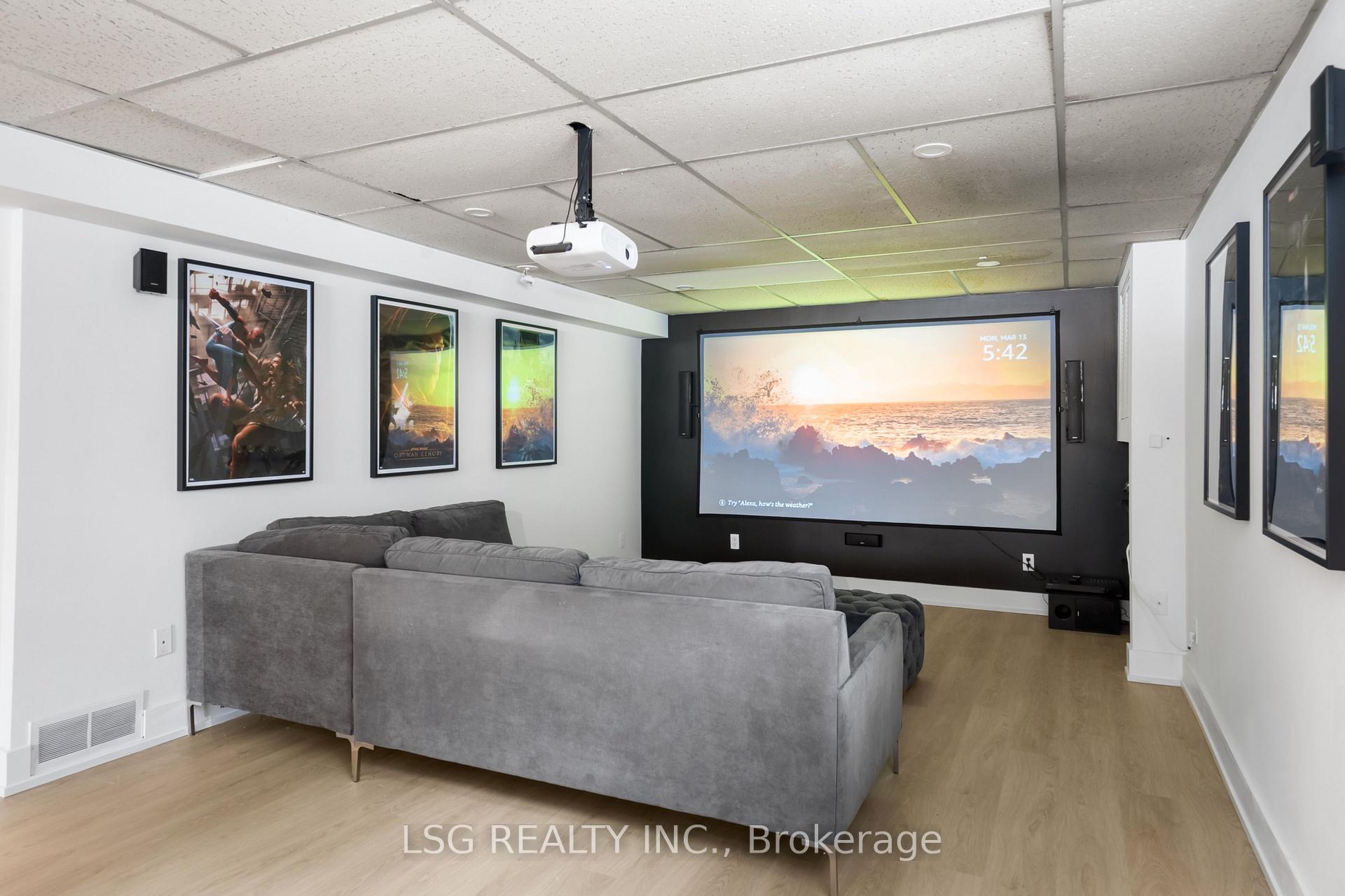 Photo 24 of 26 Grangemill Crescent, North York, Banbury-Don Mills — HOMEH