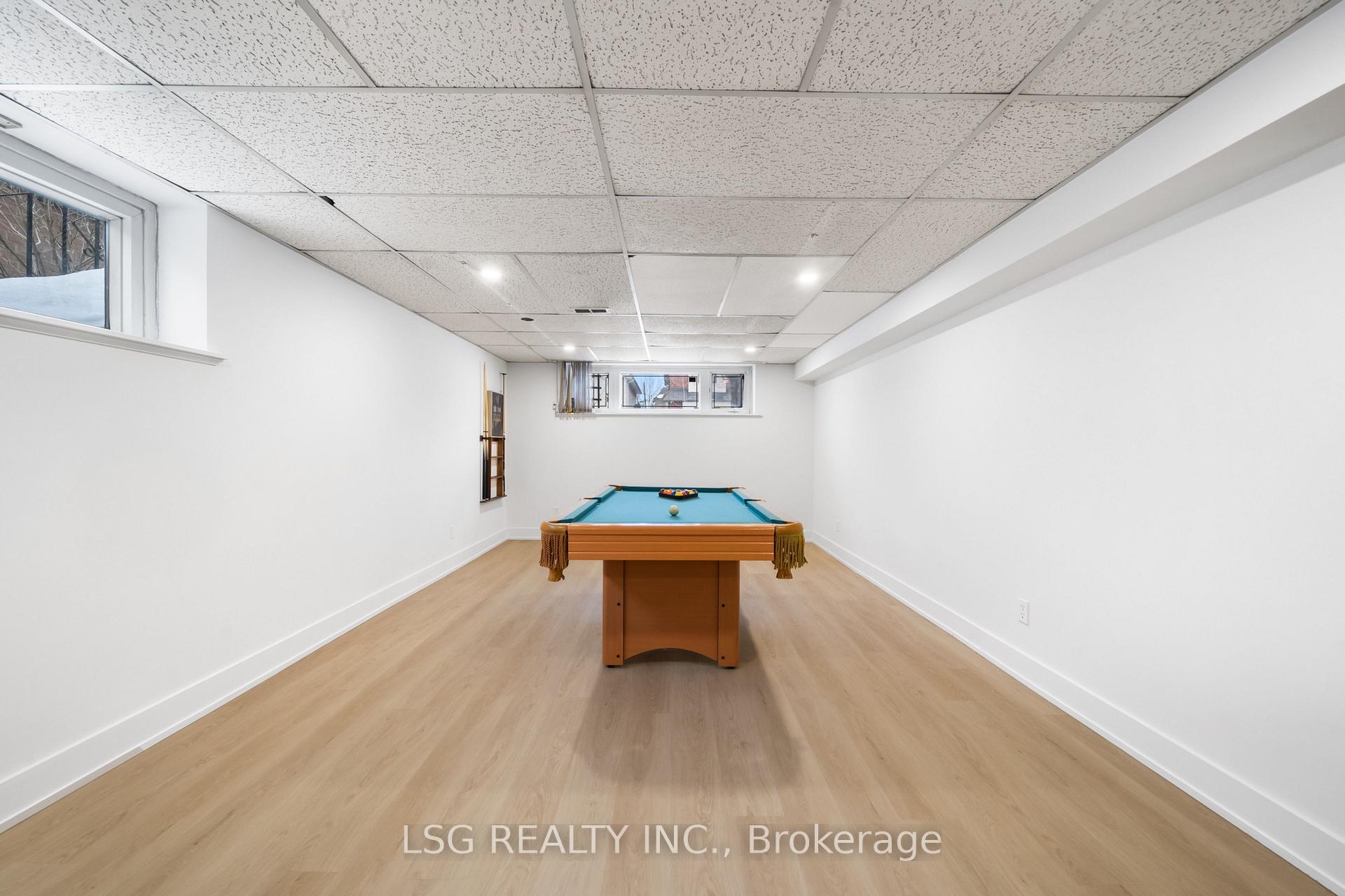 Photo 26 of 26 Grangemill Crescent, North York, Banbury-Don Mills — HOMEH