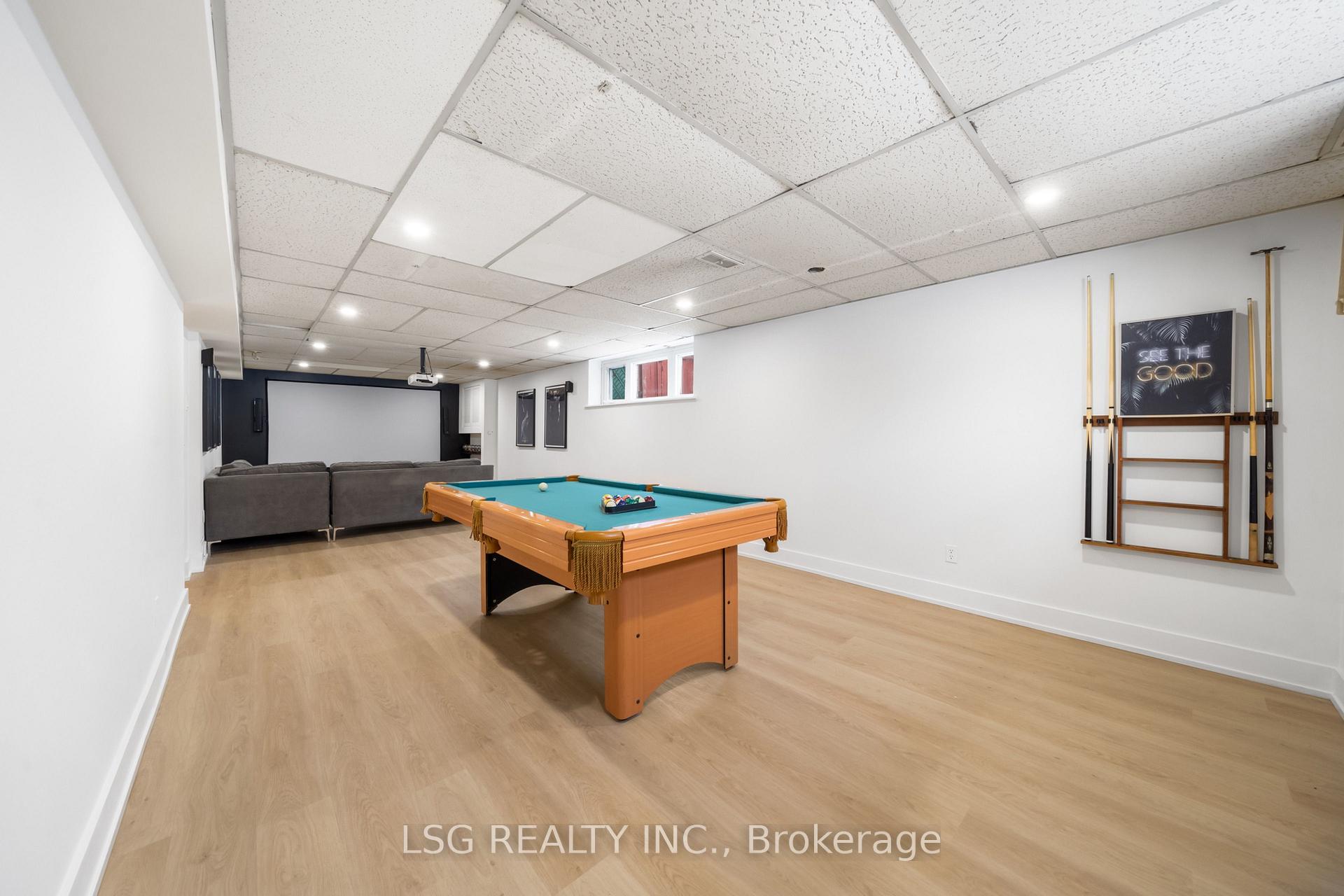 Photo 28 of 26 Grangemill Crescent, North York, Banbury-Don Mills — HOMEH