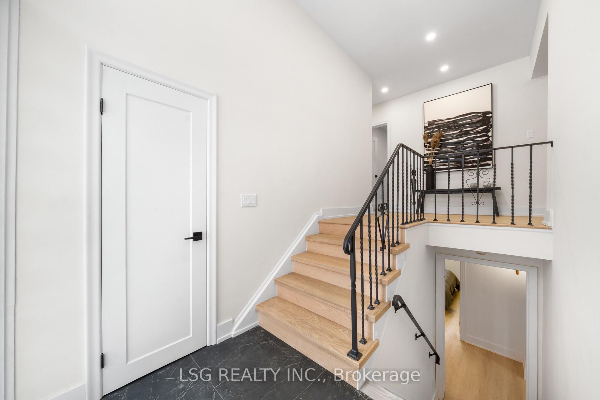 Photo 30 of 26 Grangemill Crescent, North York, Banbury-Don Mills — HOMEH