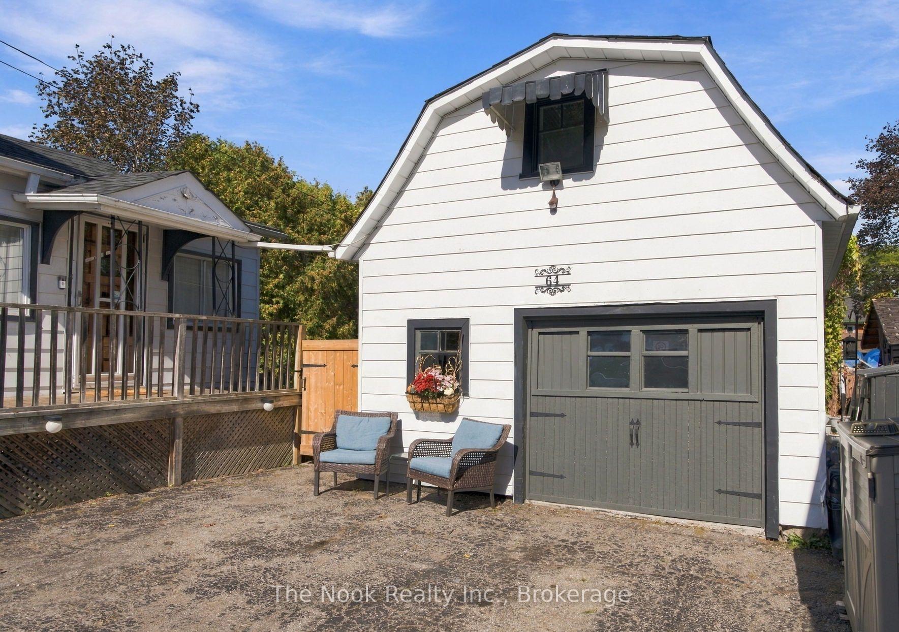 Photo 2 of 64 Wellington Street, Clarington, Bowmanville — HOMEH