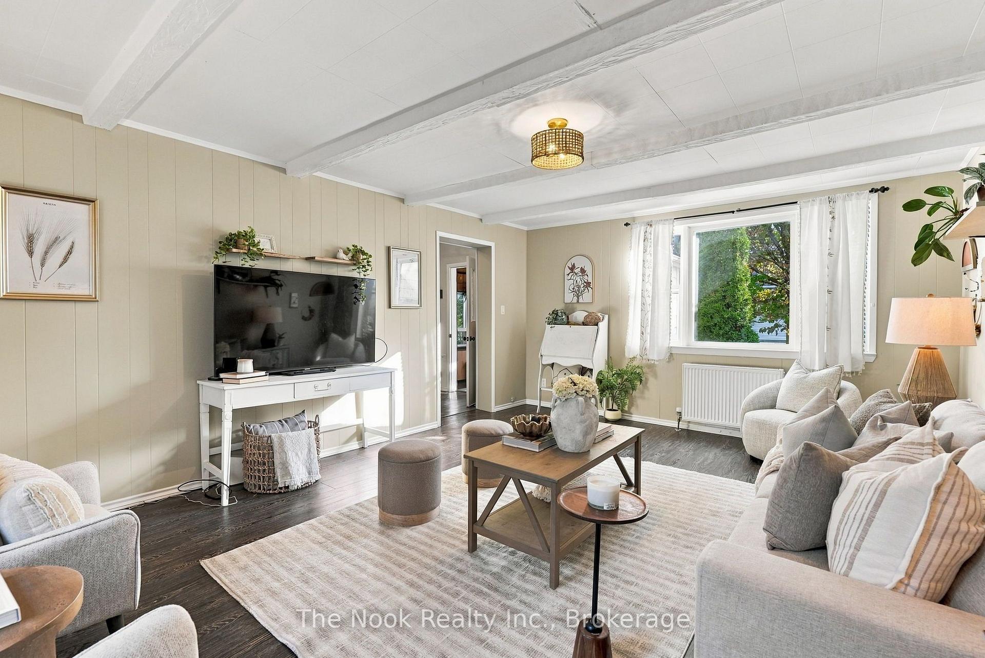 Photo 16 of 64 Wellington Street, Clarington, Bowmanville — HOMEH