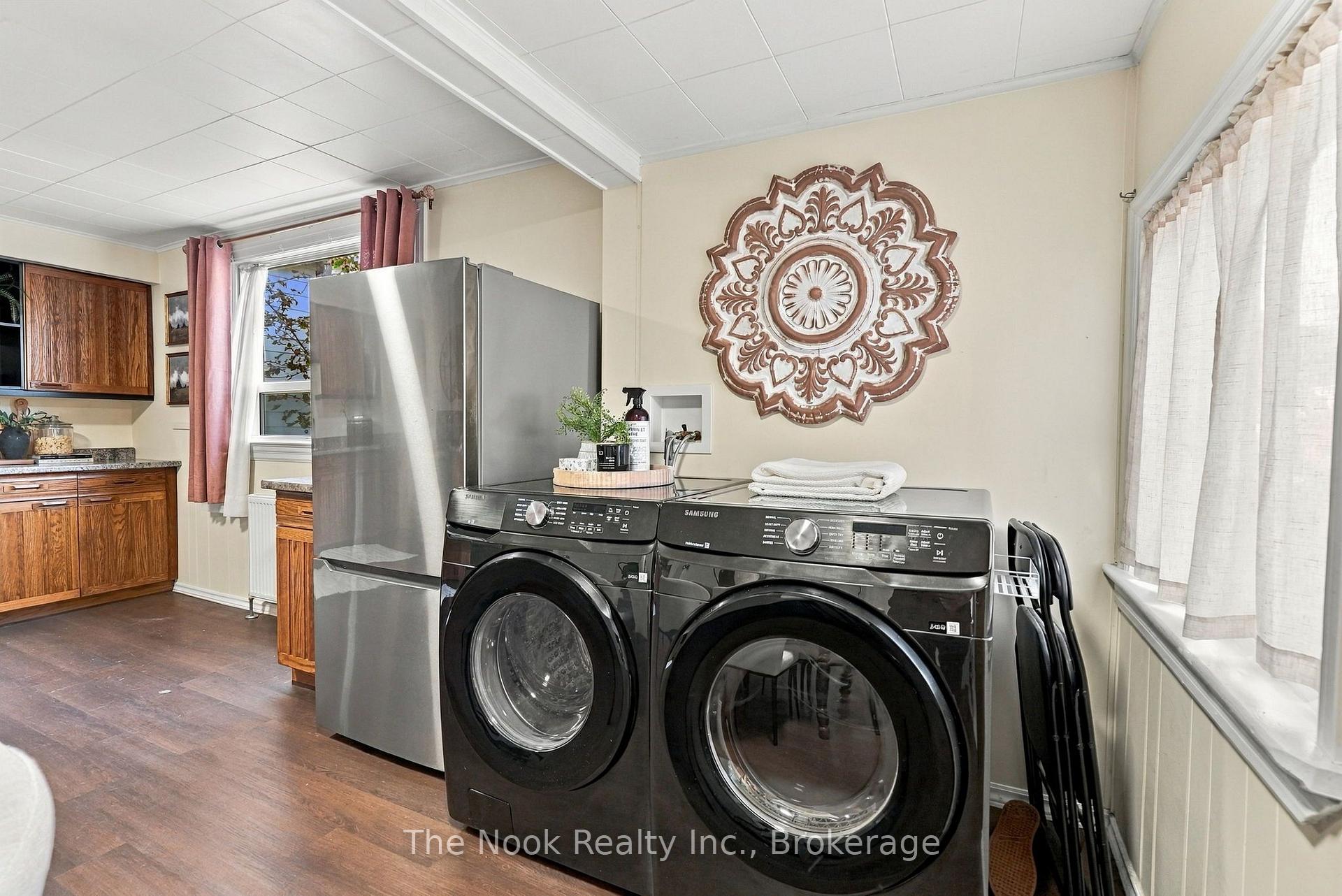Photo 25 of 64 Wellington Street, Clarington, Bowmanville — HOMEH