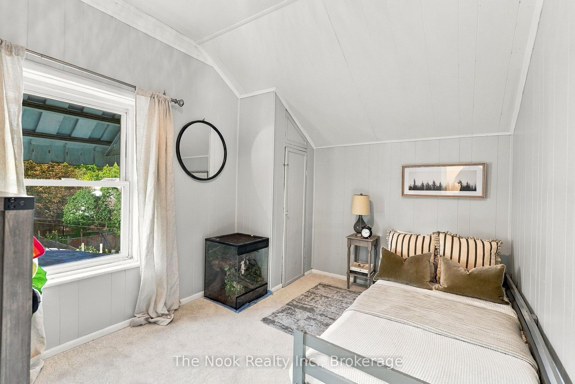 Photo 38 of 64 Wellington Street, Clarington, Bowmanville — HOMEH